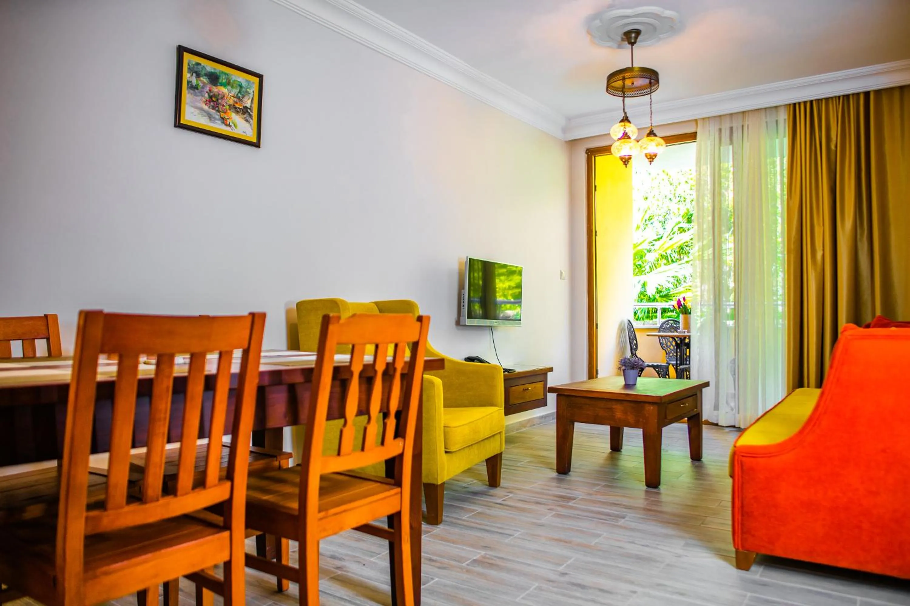 TV and multimedia in Dores Residence