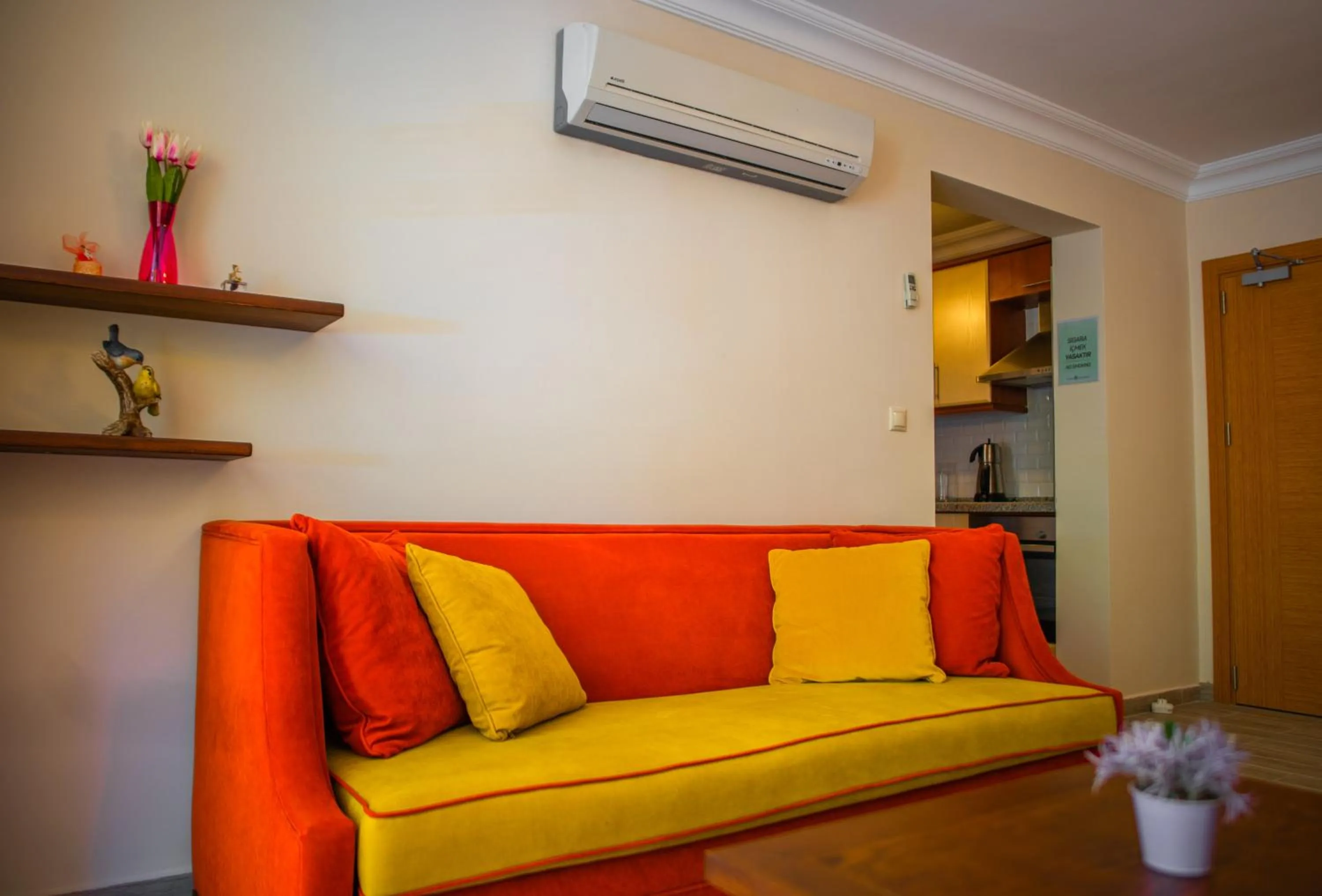 Living room in Dores Residence