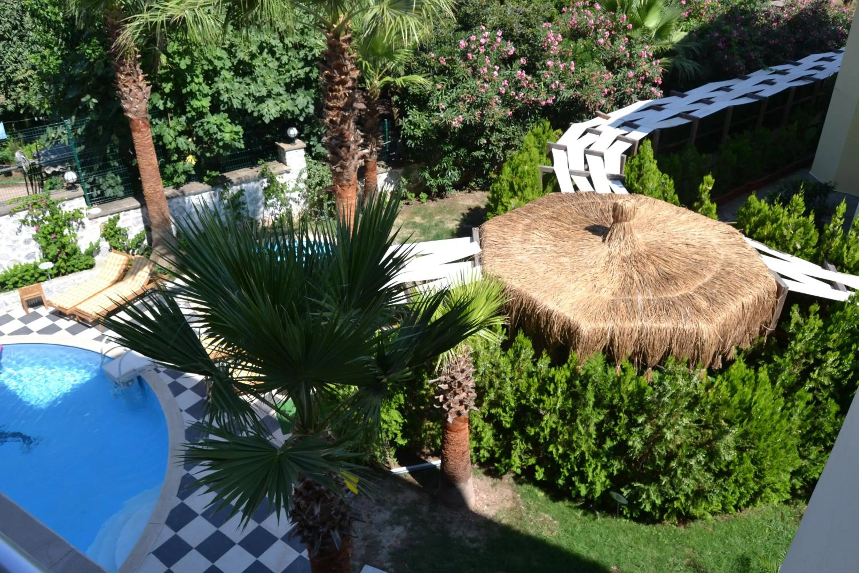 Facade/entrance in Dores Residence