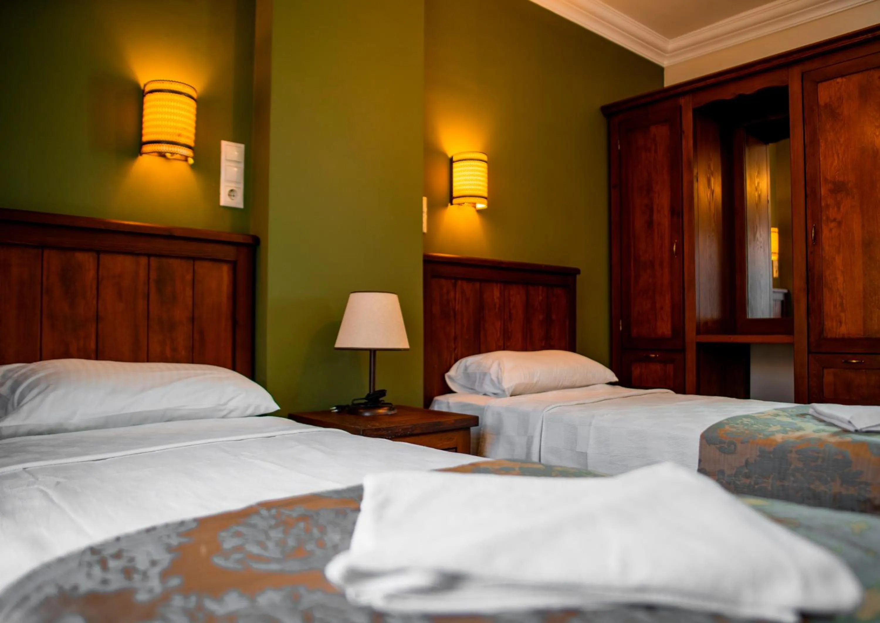 Bedroom, Bed in Dores Residence