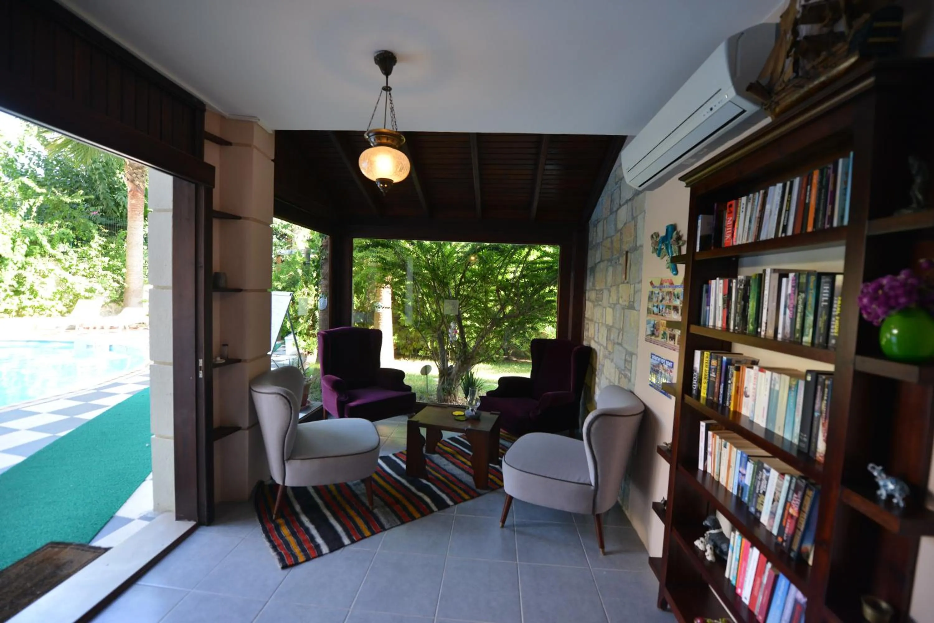 Property building in Dores Residence