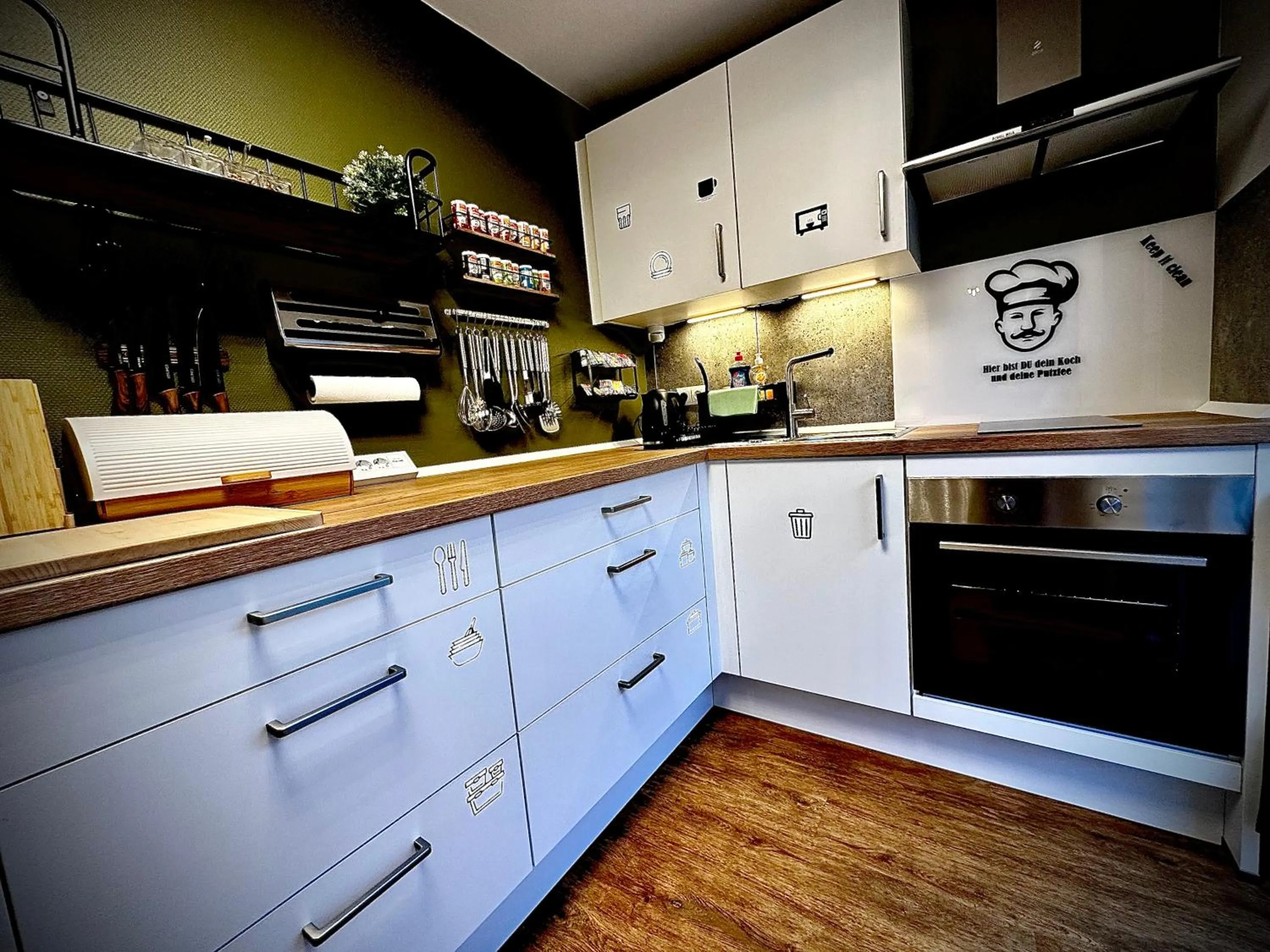 Kitchen or kitchenette in Privathotel Riesenbeck