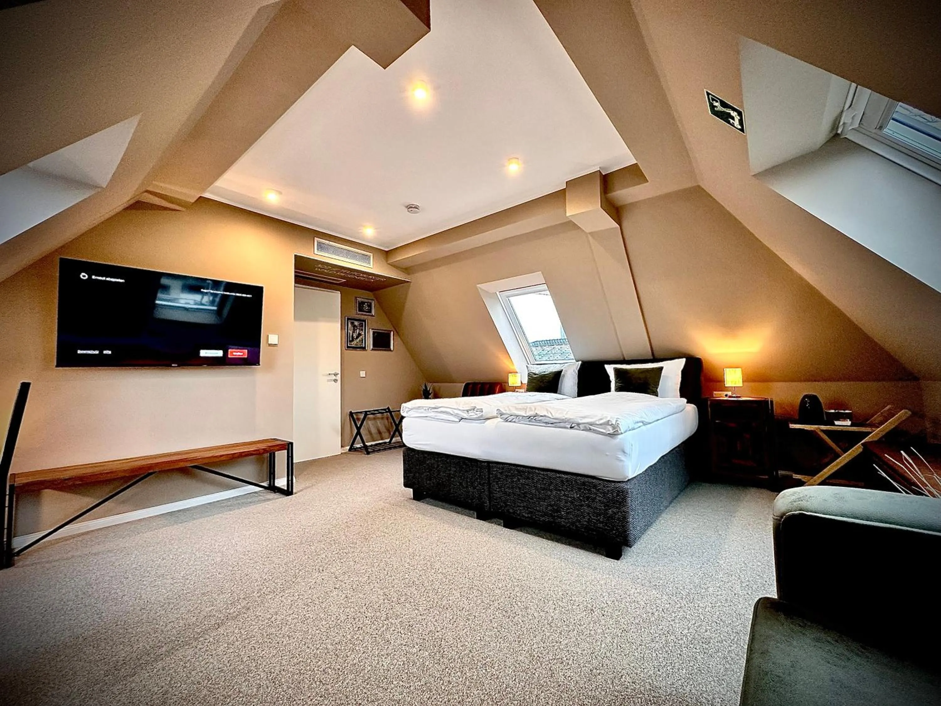 Photo of the whole room, Bed in Privathotel Riesenbeck