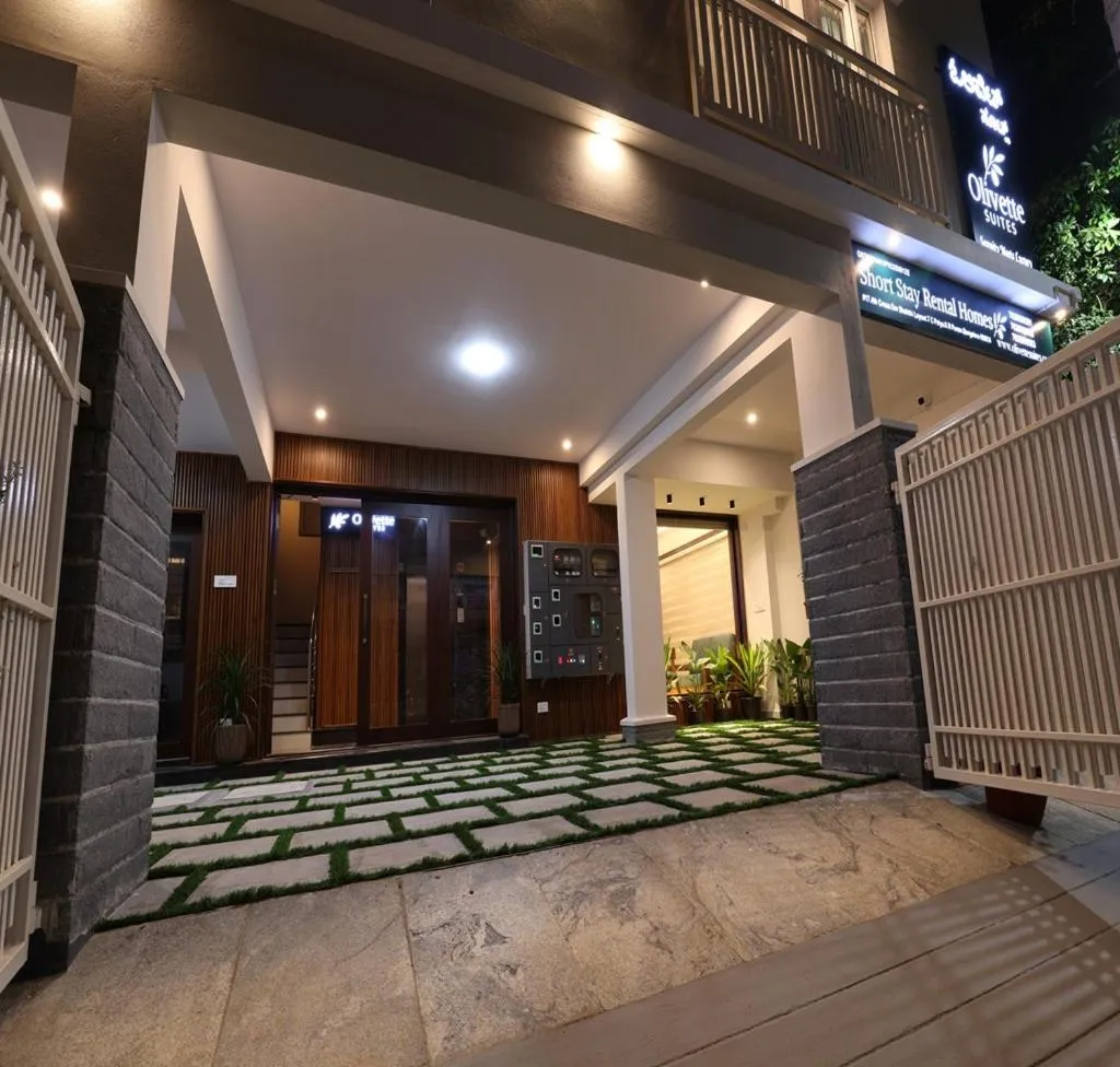 Property building in Olivette Suites