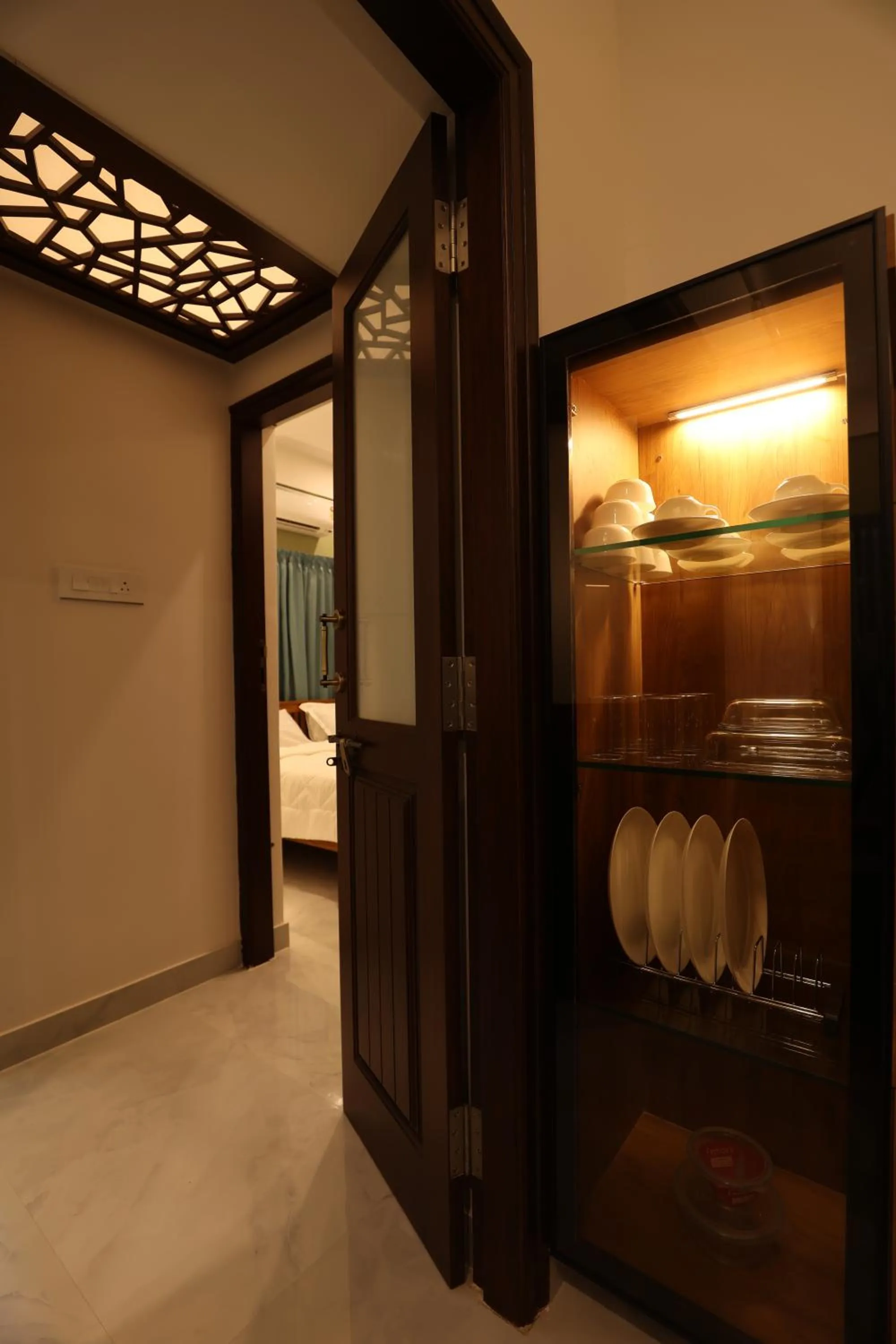 wardrobe in Olivette Suites