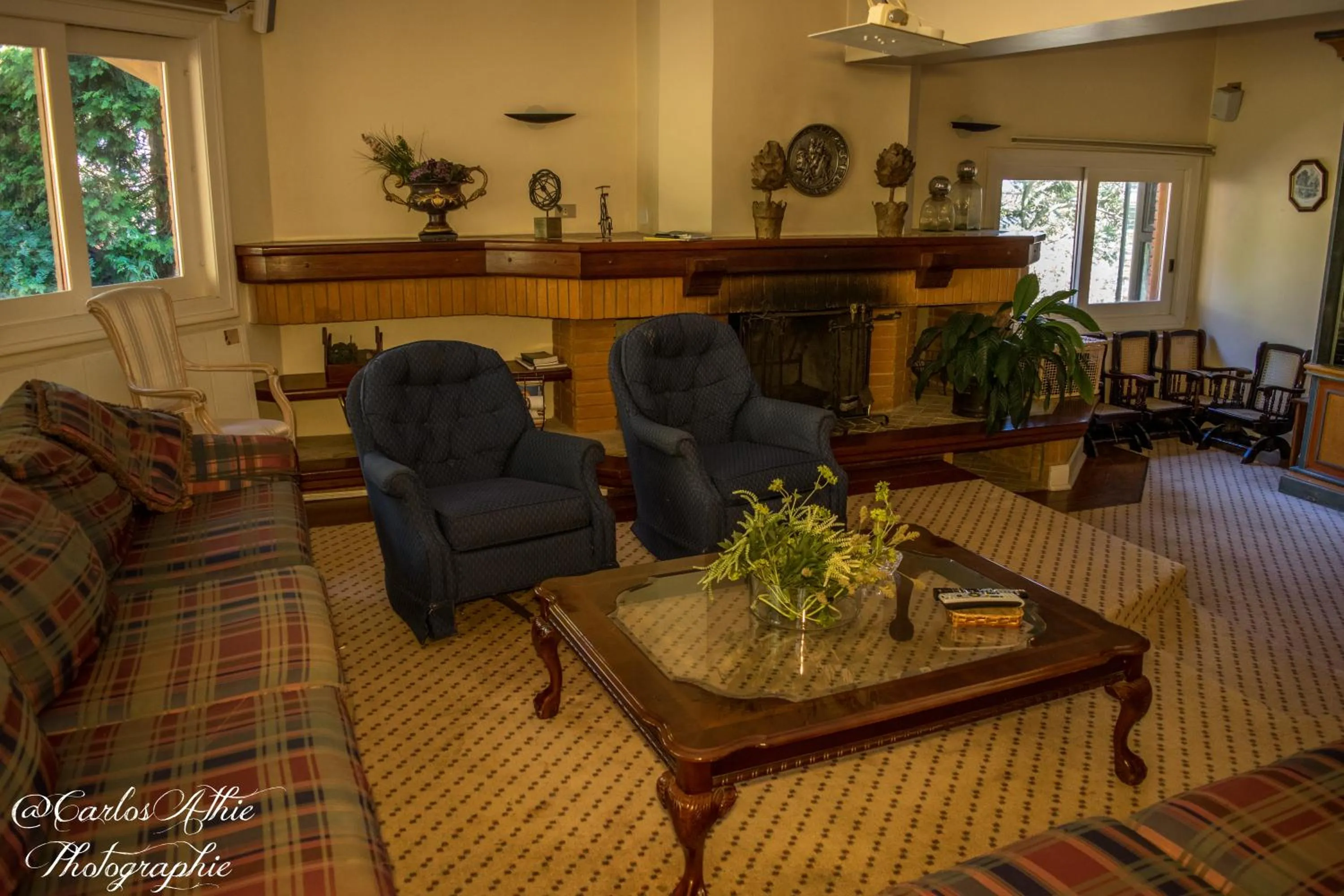 Communal lounge/ TV room in Villa da Esperança