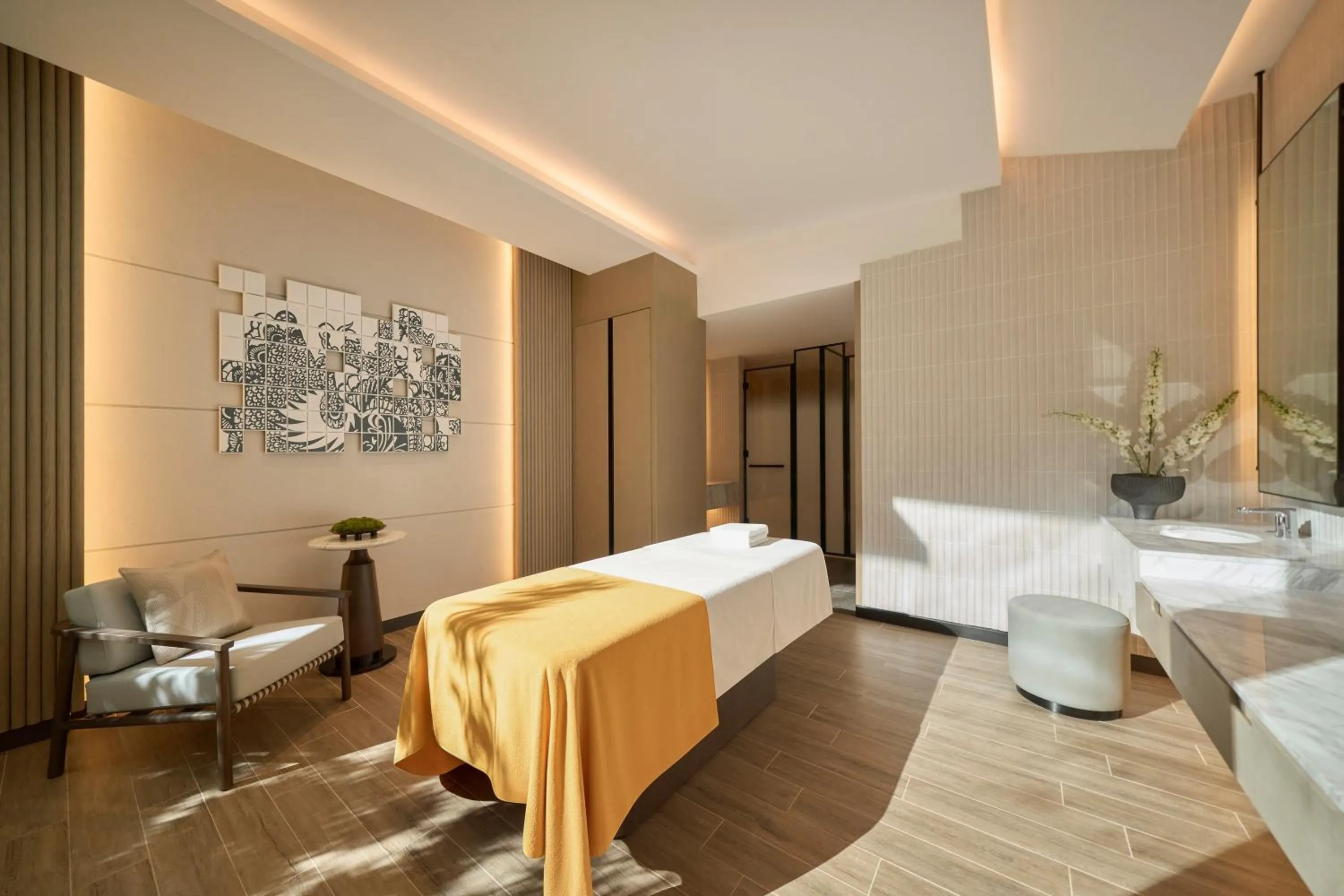 Spa and wellness centre/facilities, Bed in Vinpearl Hotel Bắc Ninh