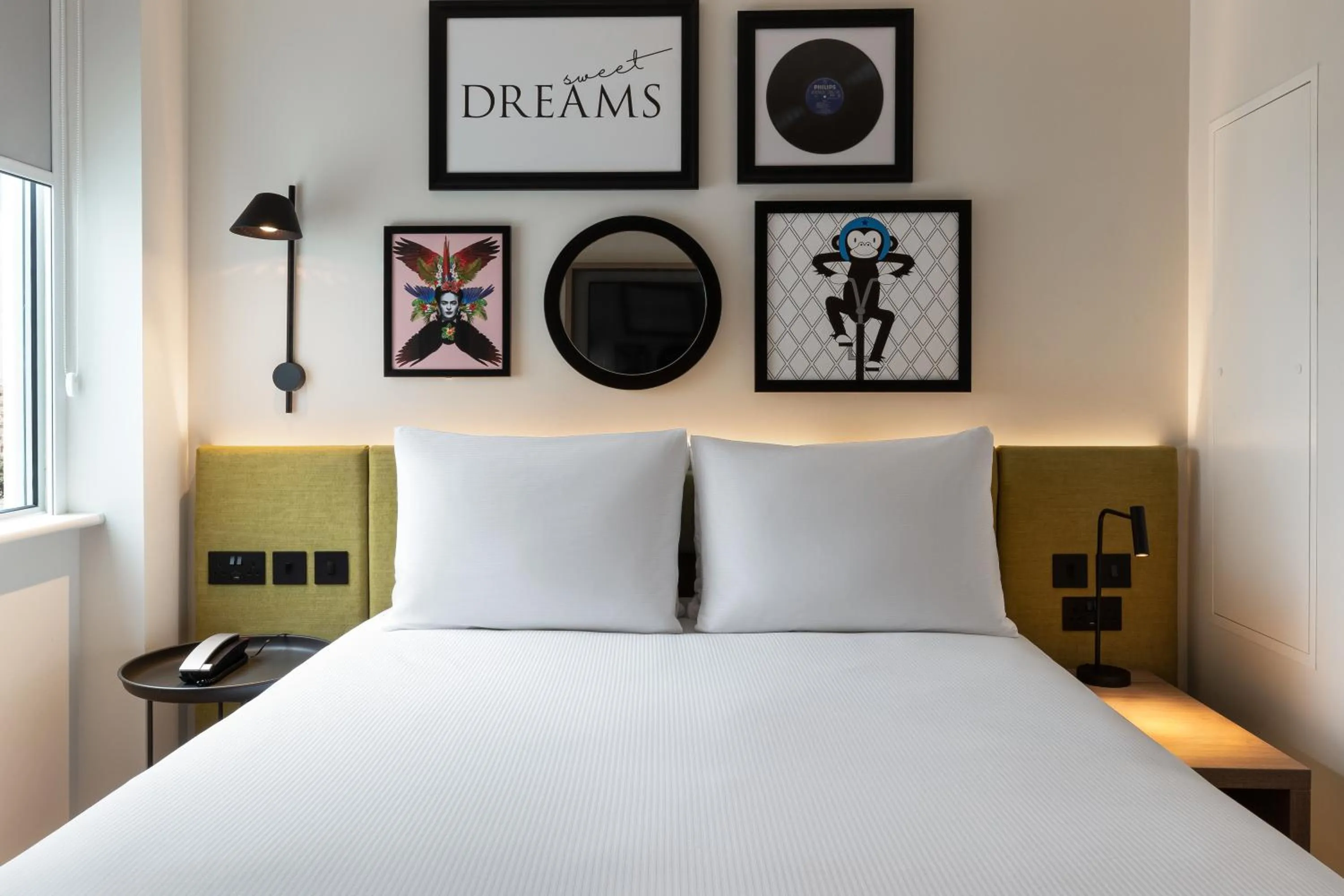 Photo of the whole room, Bed in Hampton By Hilton Batumi Center