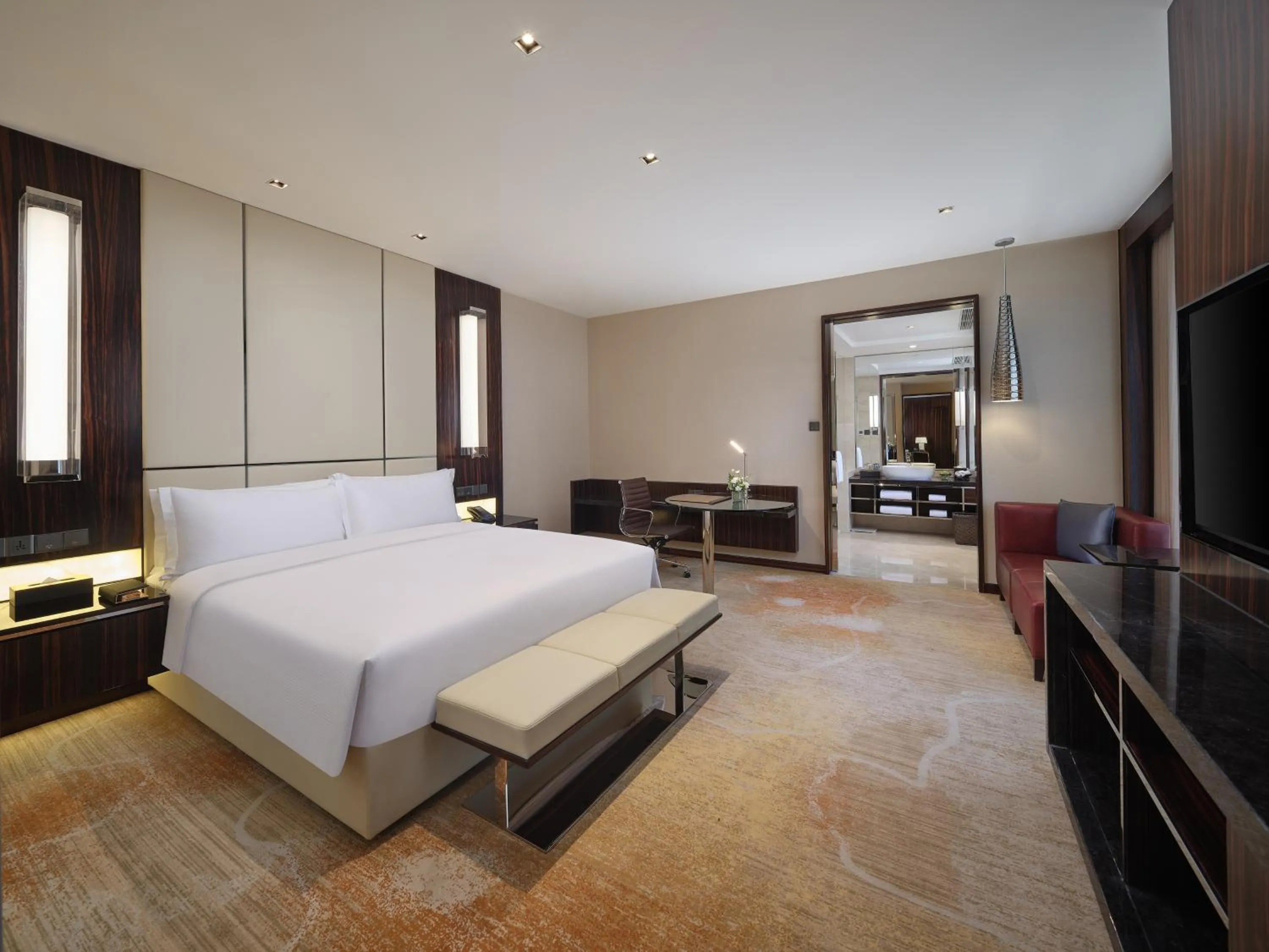 Bedroom, Bed in Hilton Harbin Exhibition Center