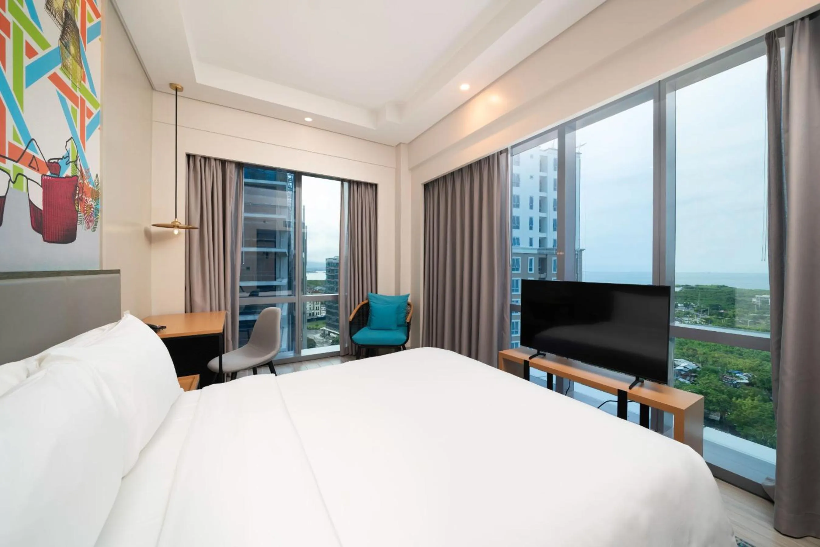 Bedroom, Bed in Mactan Island Stay Near Beach and Airport