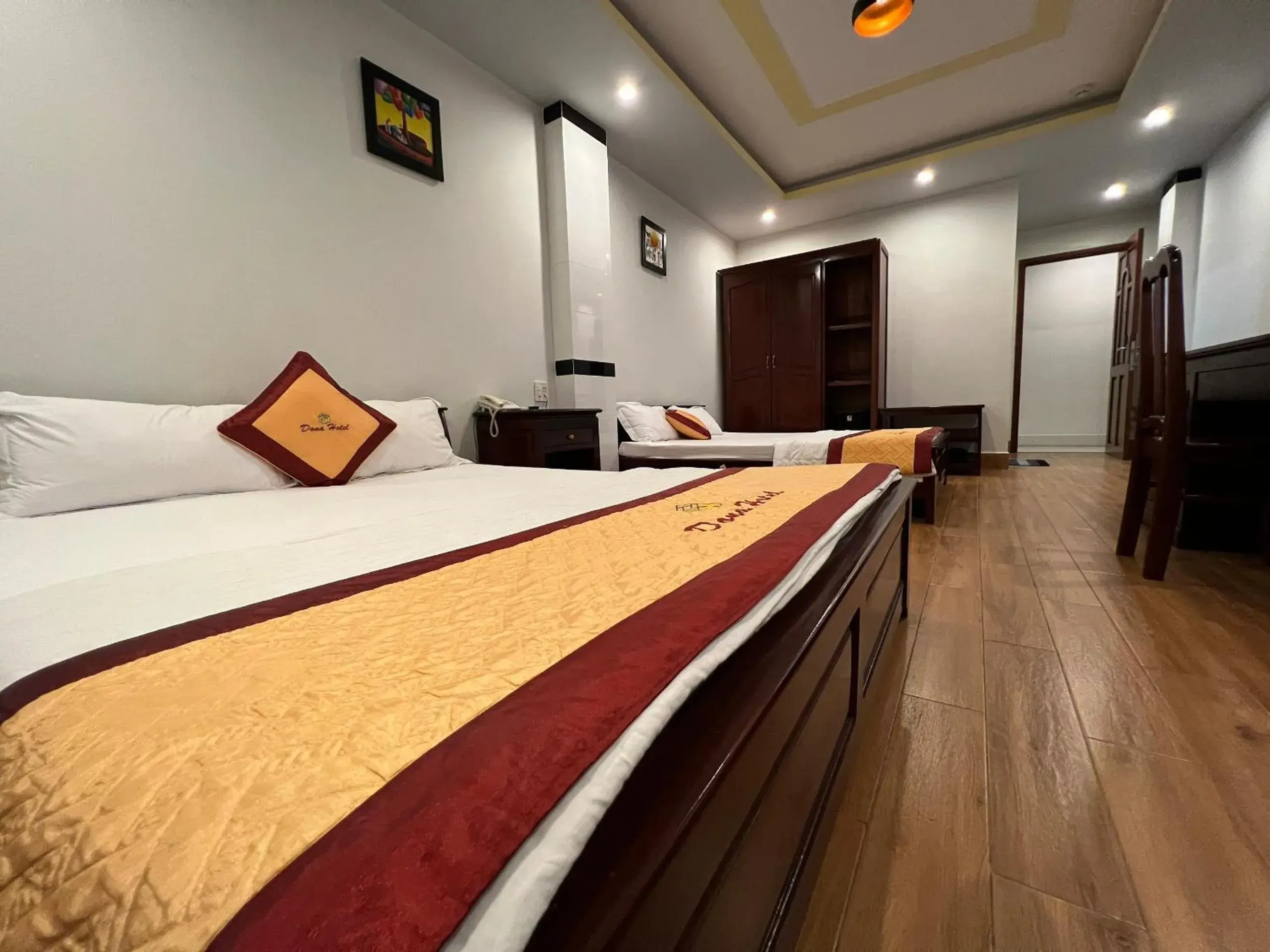 Double Room with Two Double Beds in DONA hotel Double Room with Two Double Beds in DONA hotel