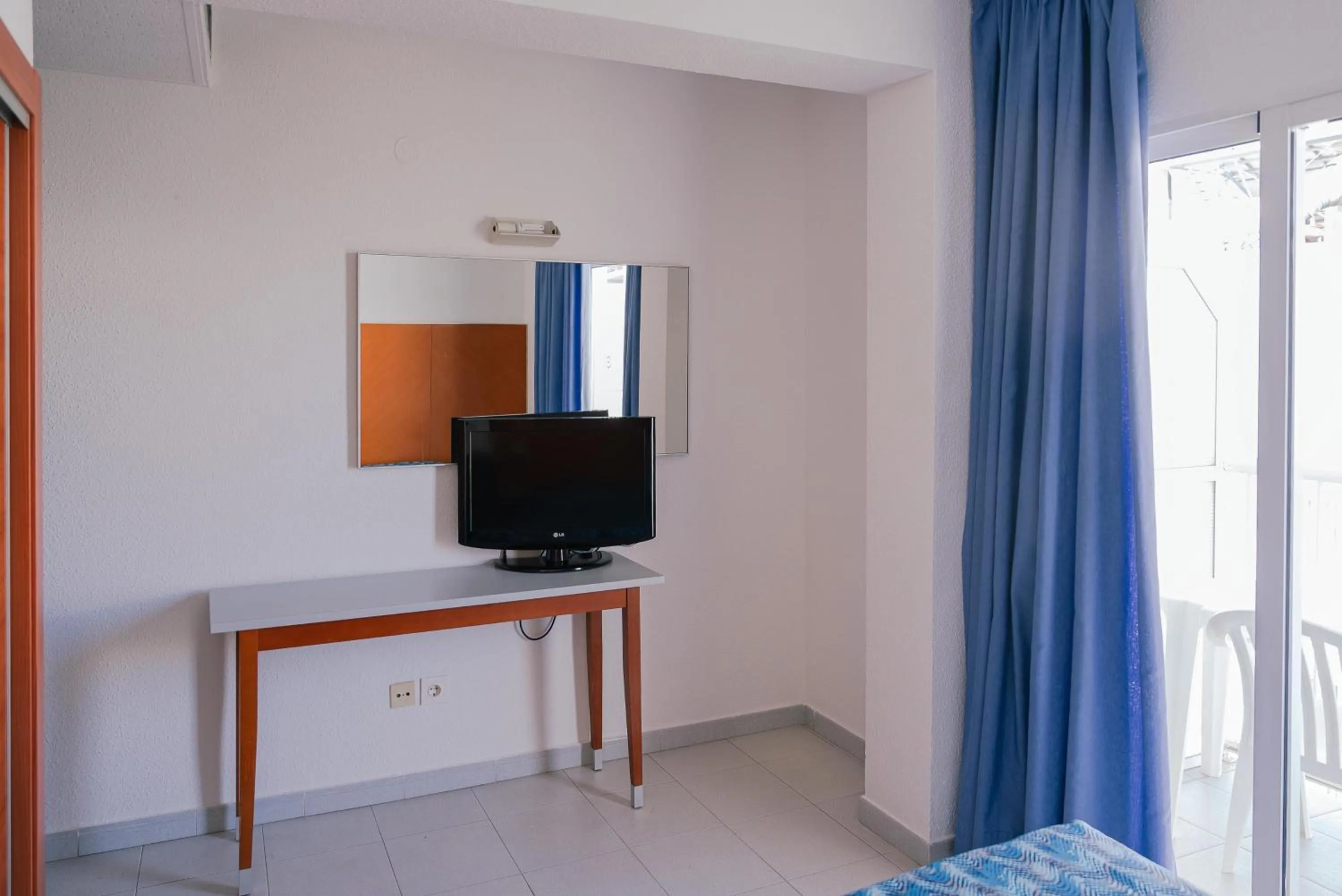 Photo of the whole room in Port Fiesta Park