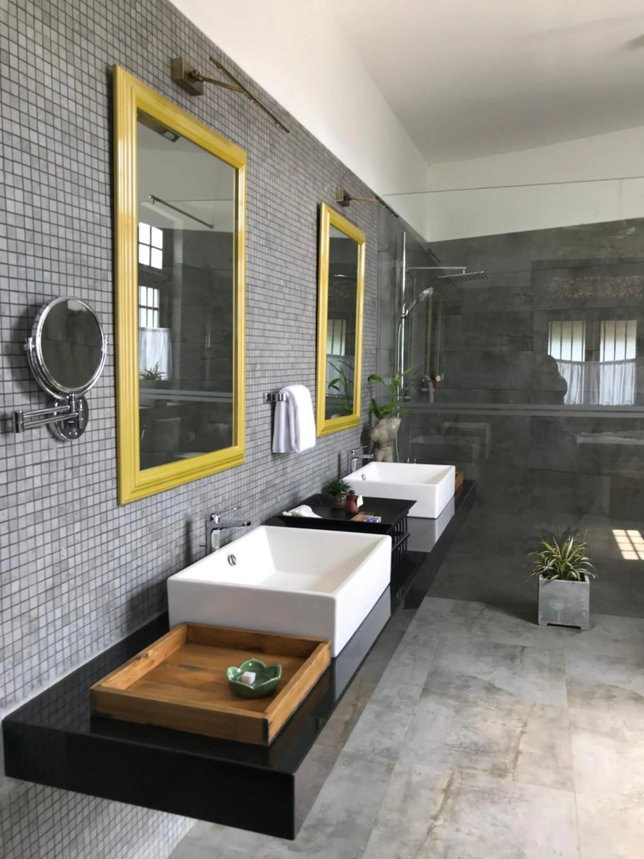 Bathroom in The Postcard Galle