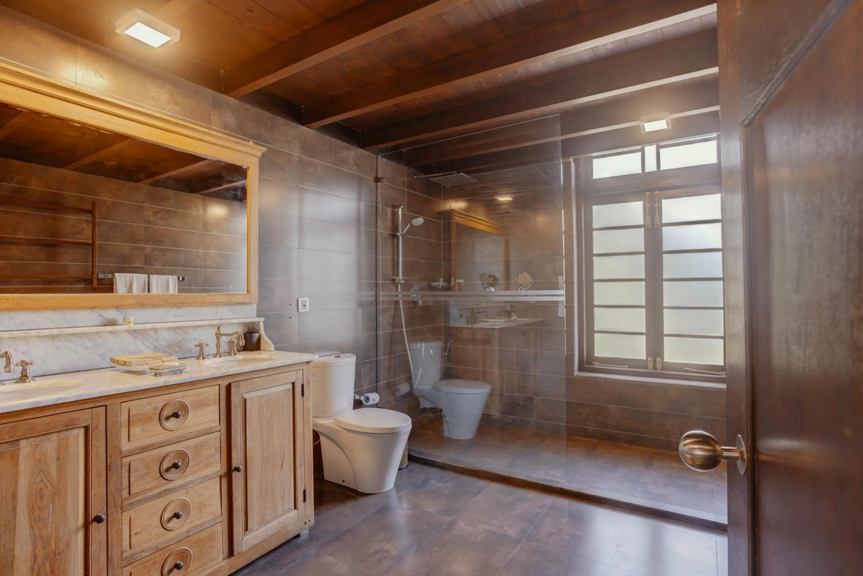 Bathroom in The Postcard Galle