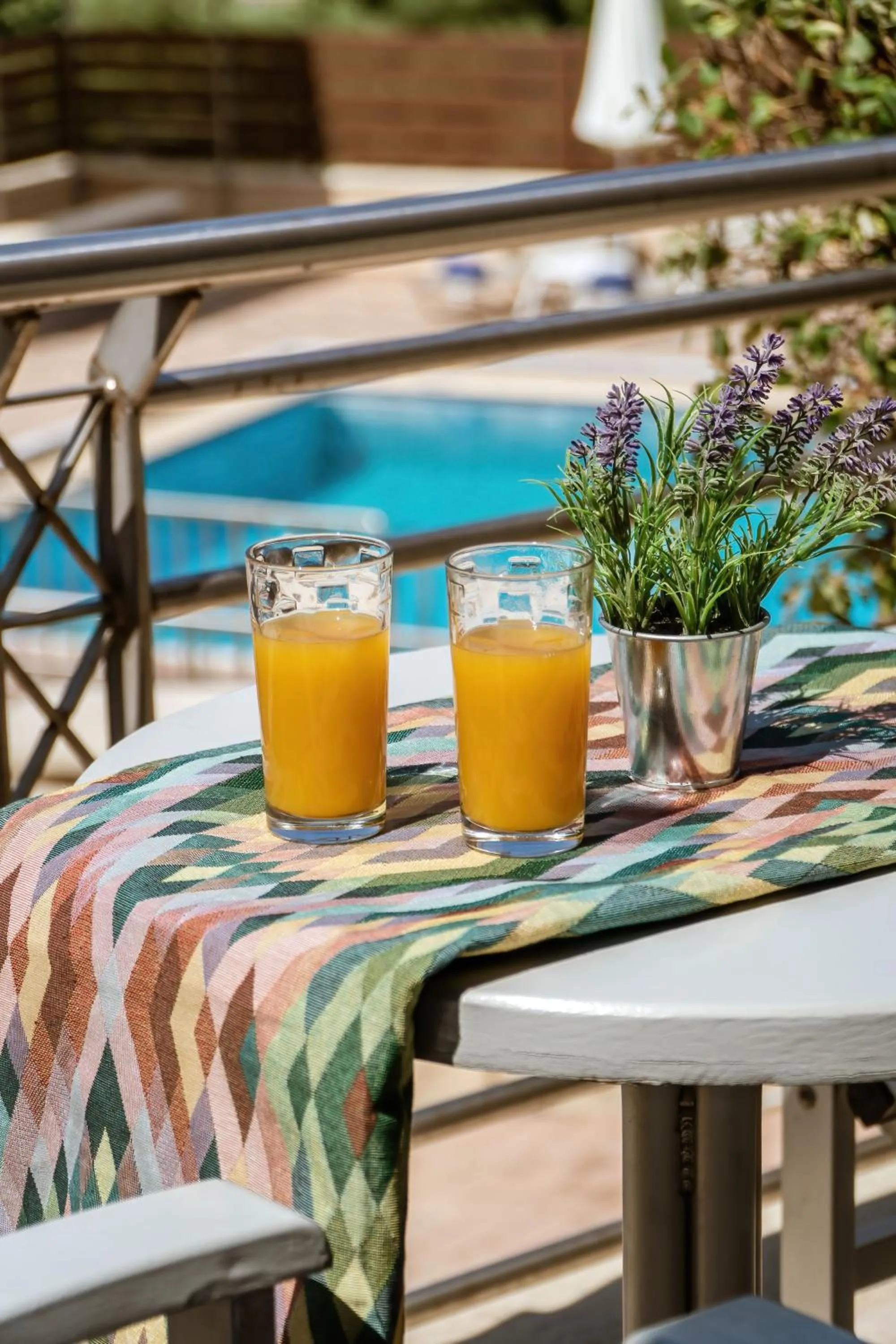 Breakfast in Sunrise Suites & Apartments