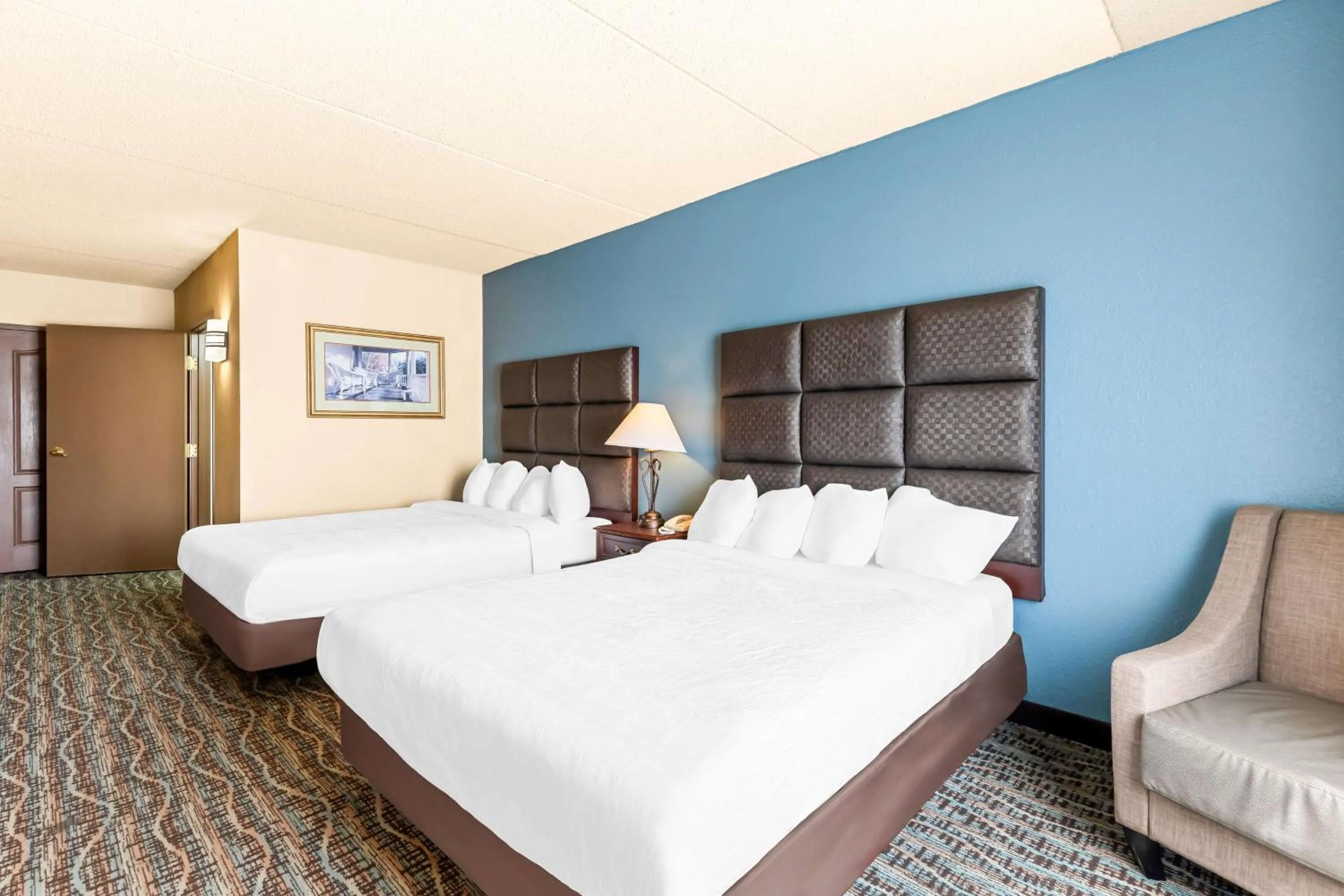 Bedroom in Best Western Holiday Manor