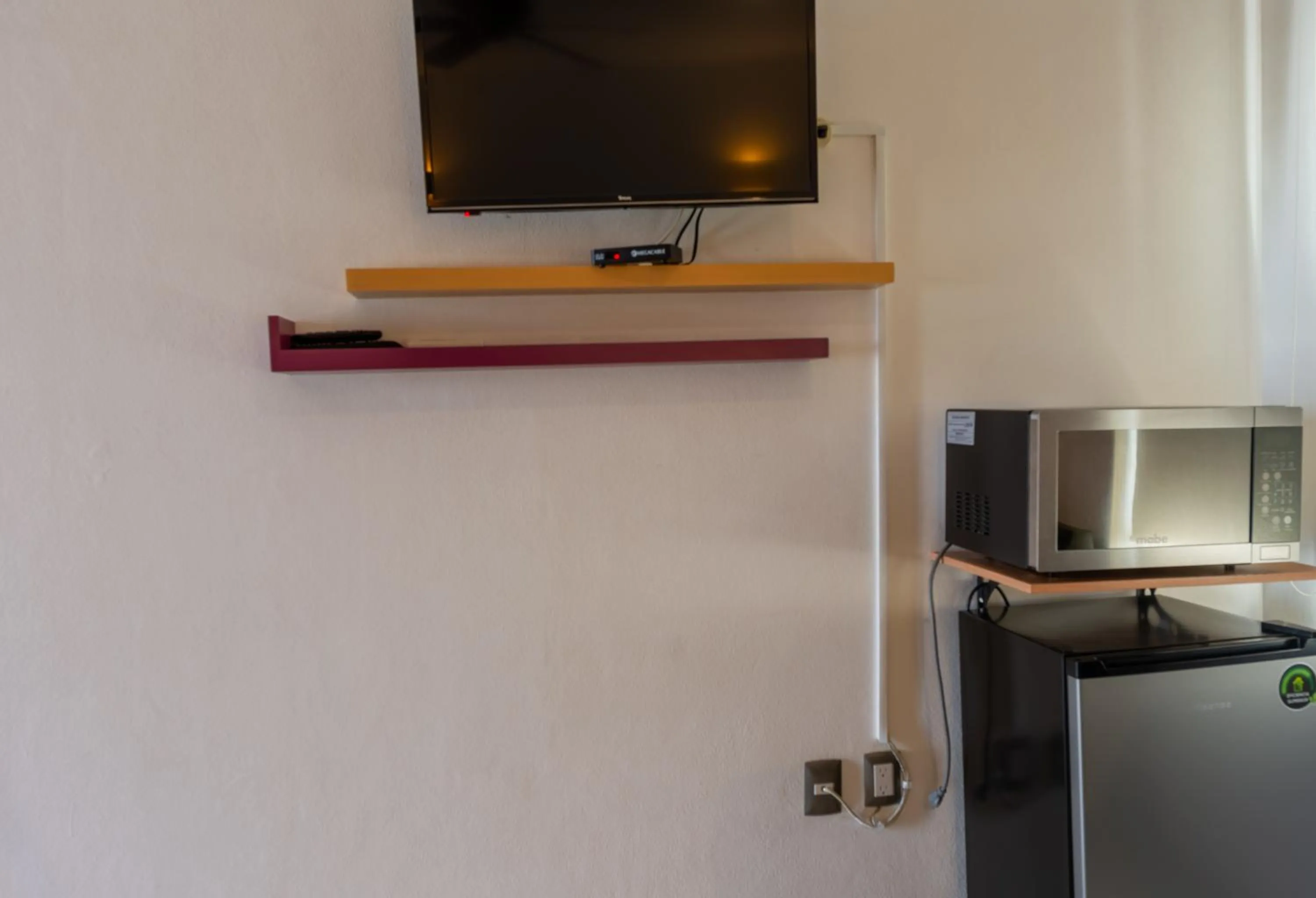 Photo of the whole room in Hotel México Inn Express