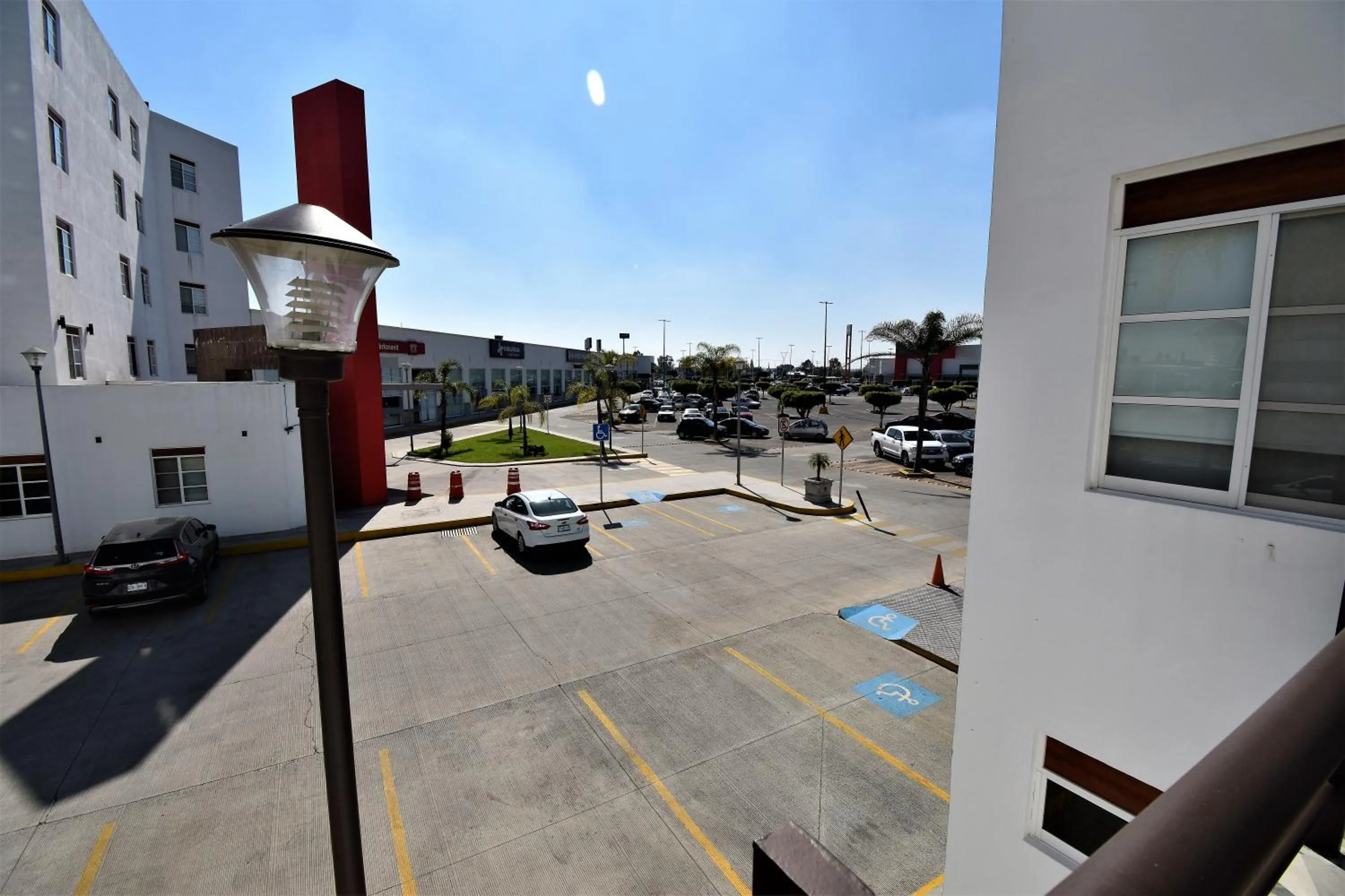 Street view in Hotel México Inn Express