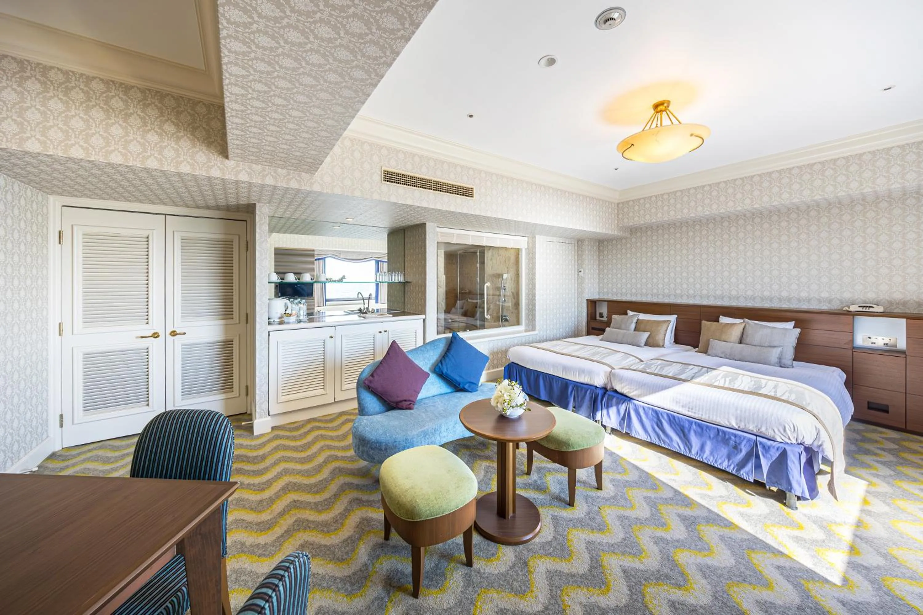 Photo of the whole room, Bed in Hotel Okura Tokyo Bay