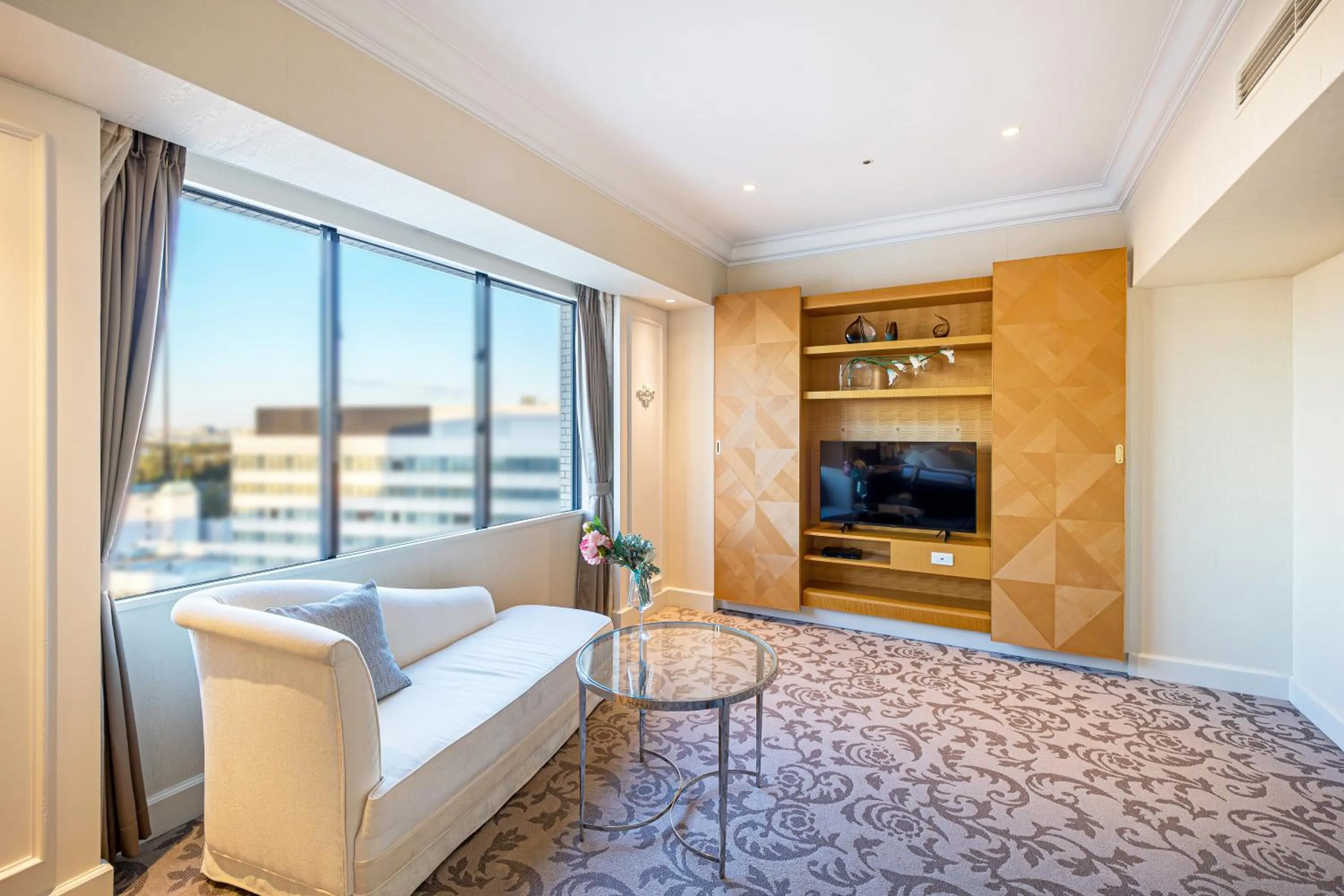 Photo of the whole room in Hotel Okura Tokyo Bay