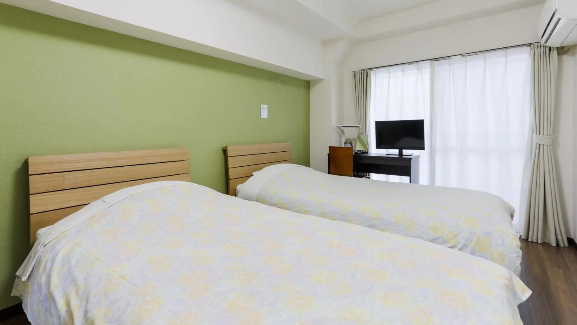 Bed in Business Inn Grandeur Fuchu