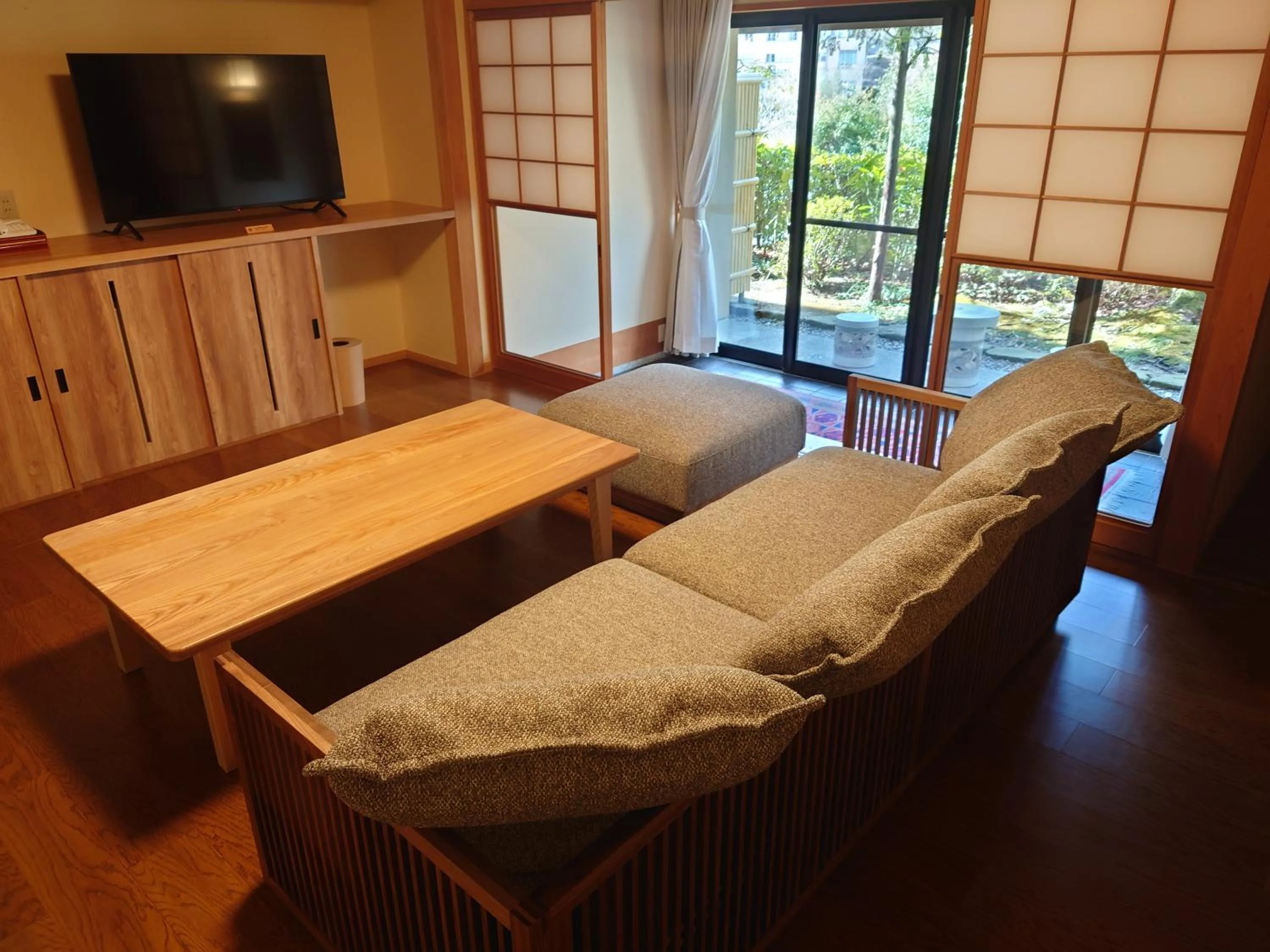 Living room in Kawakamiya Kasuitei