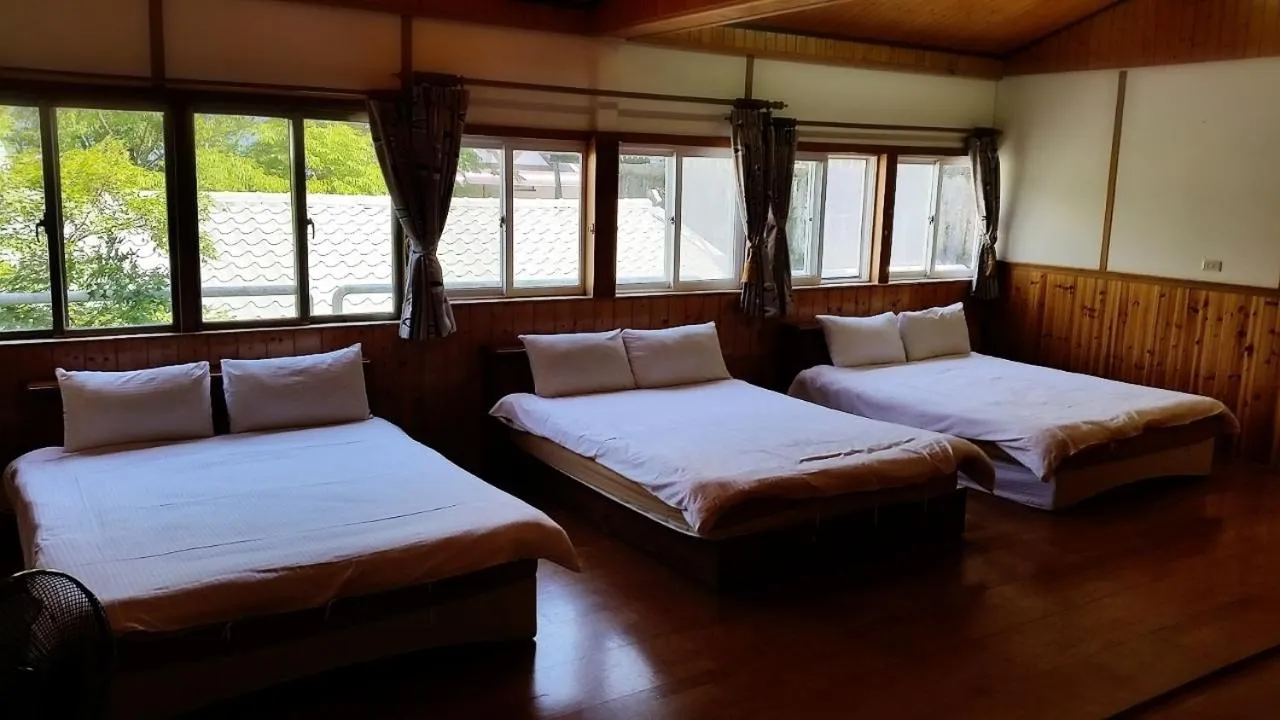 Bedroom, Bed in Qingjing Xiaozhu