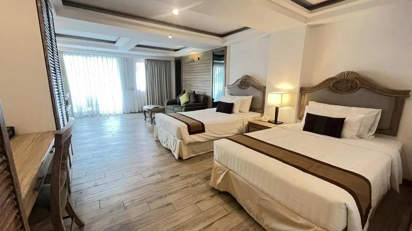 Bedroom, Bed in The Taksim Royal Beach Hotel