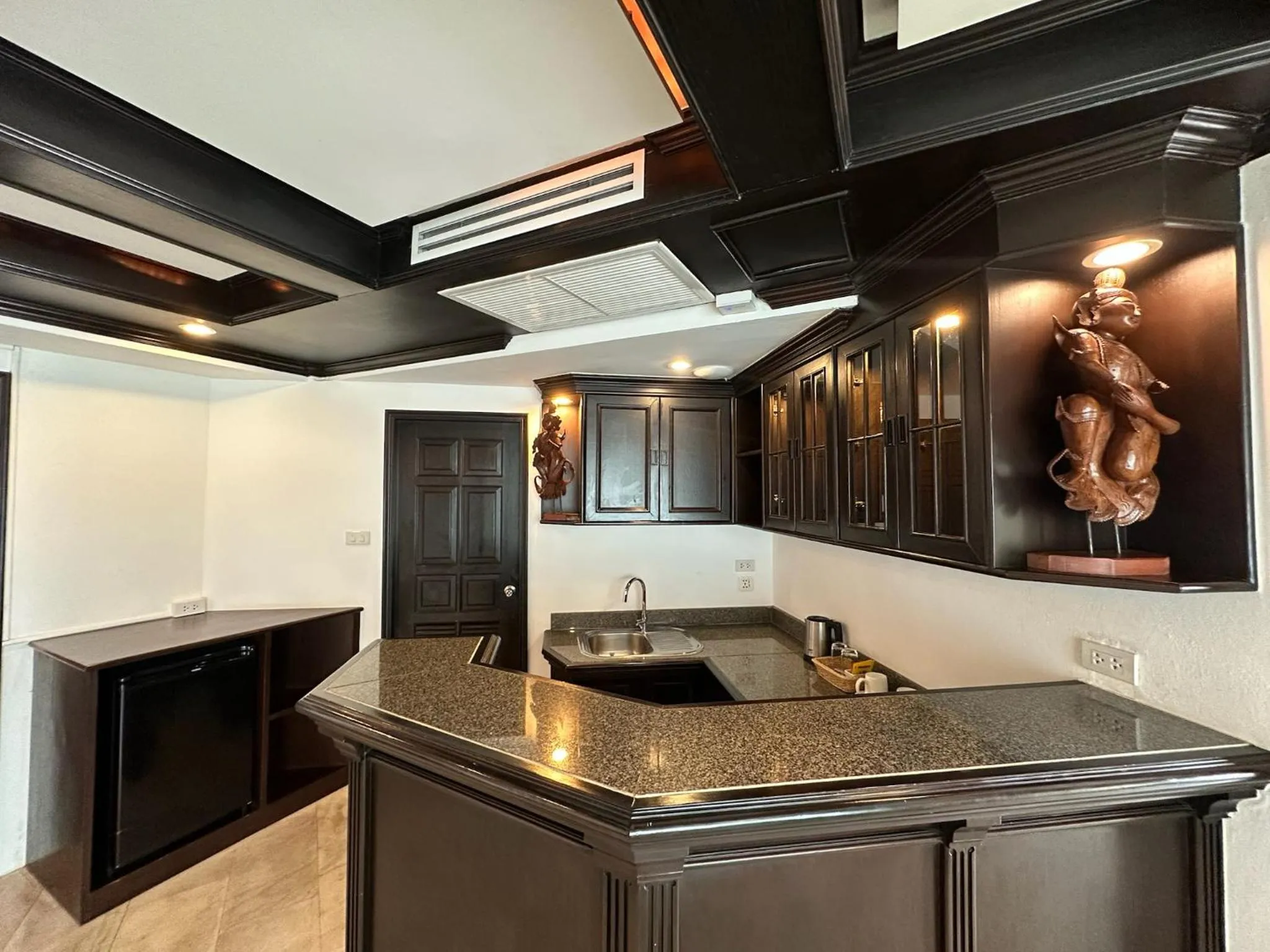 The Taksim Royal Beach Hotel