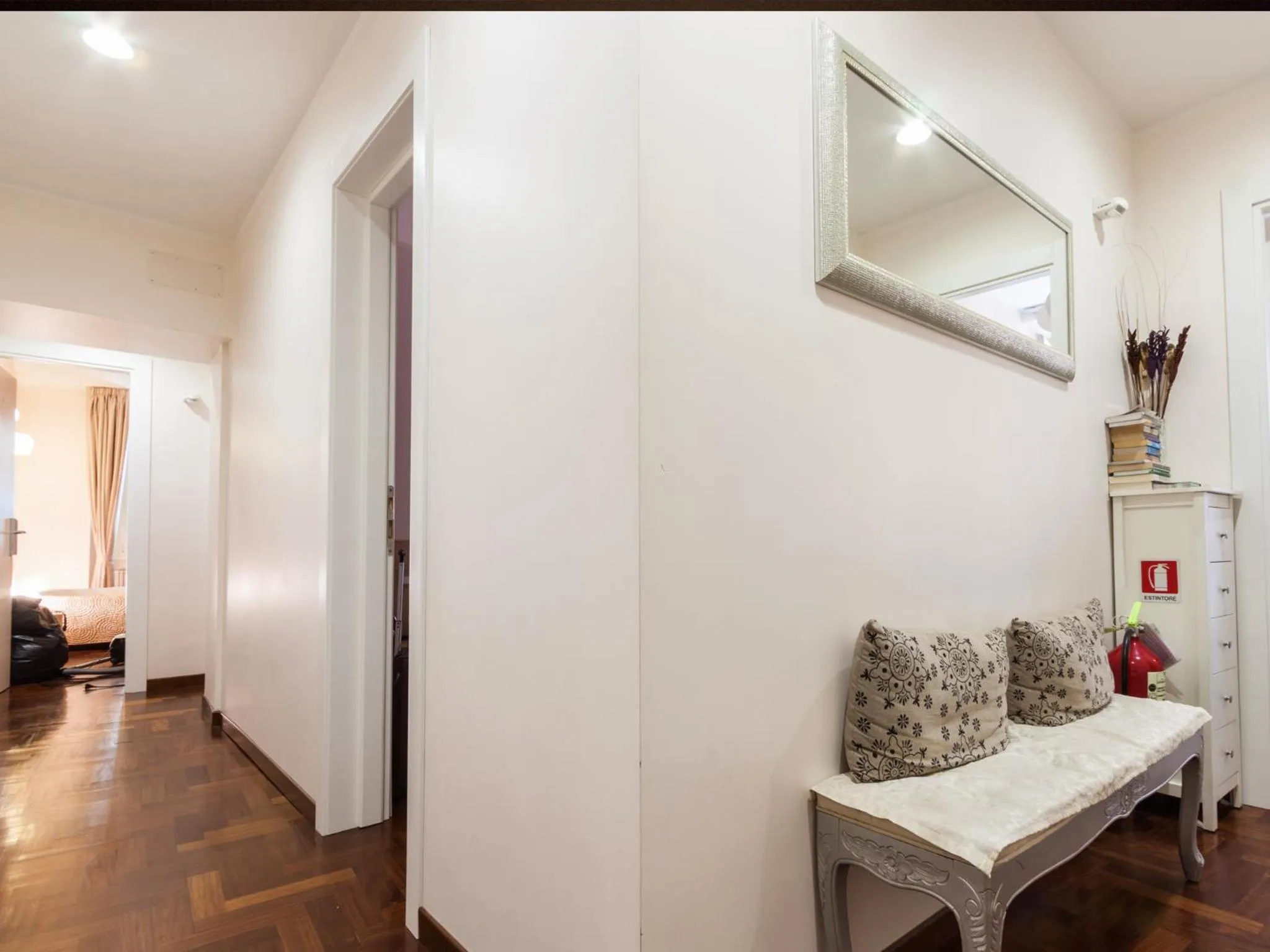 Lobby or reception, Bed in La Piccola Maison