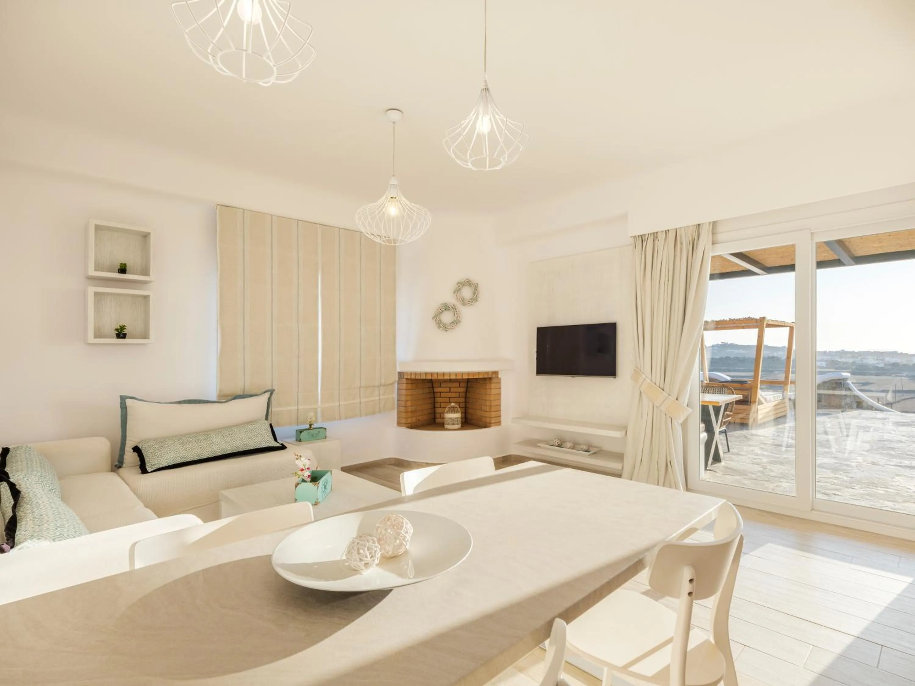 TV and multimedia in Evi Suites & Villas