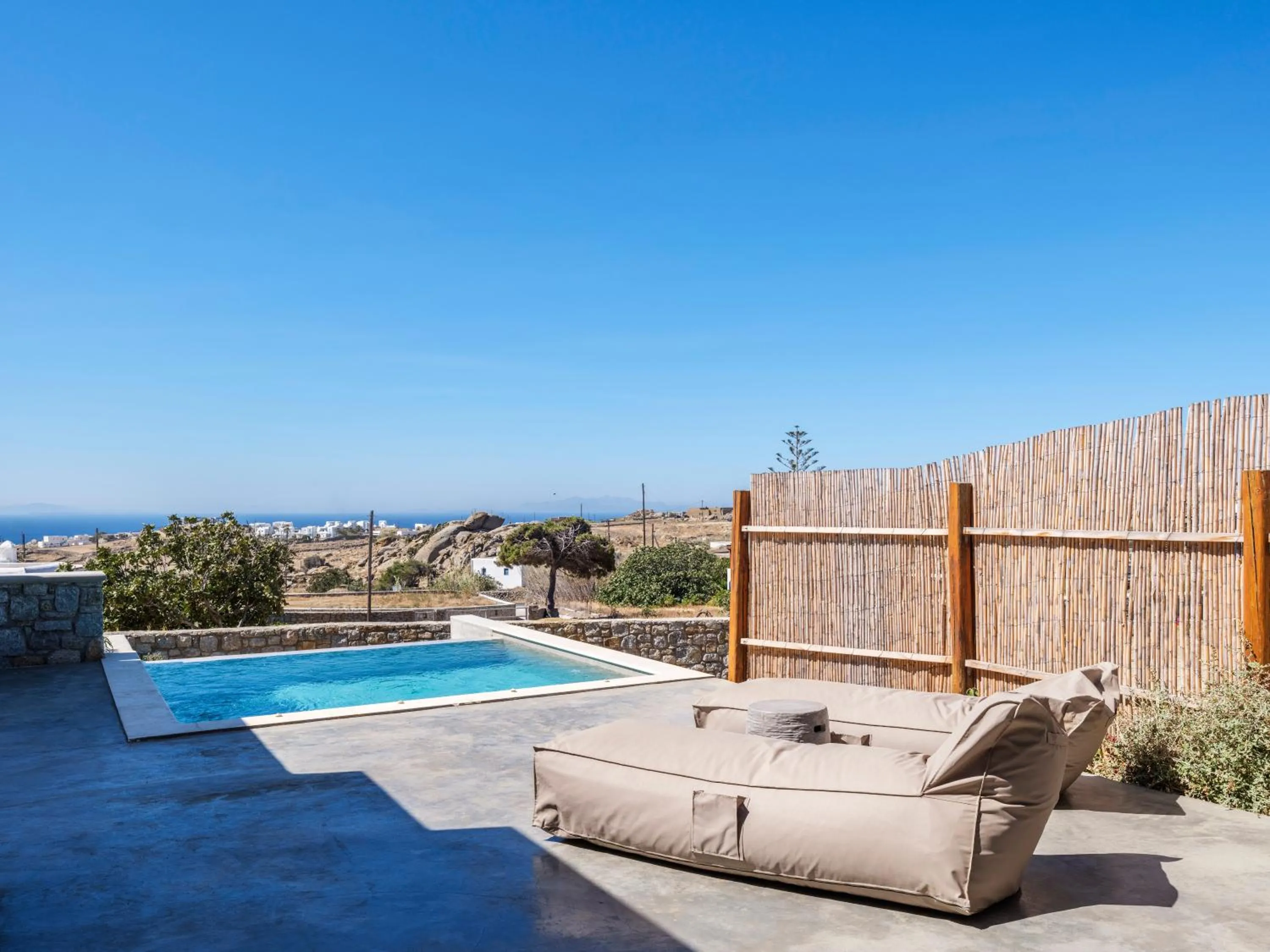 Swimming pool in Evi Suites & Villas