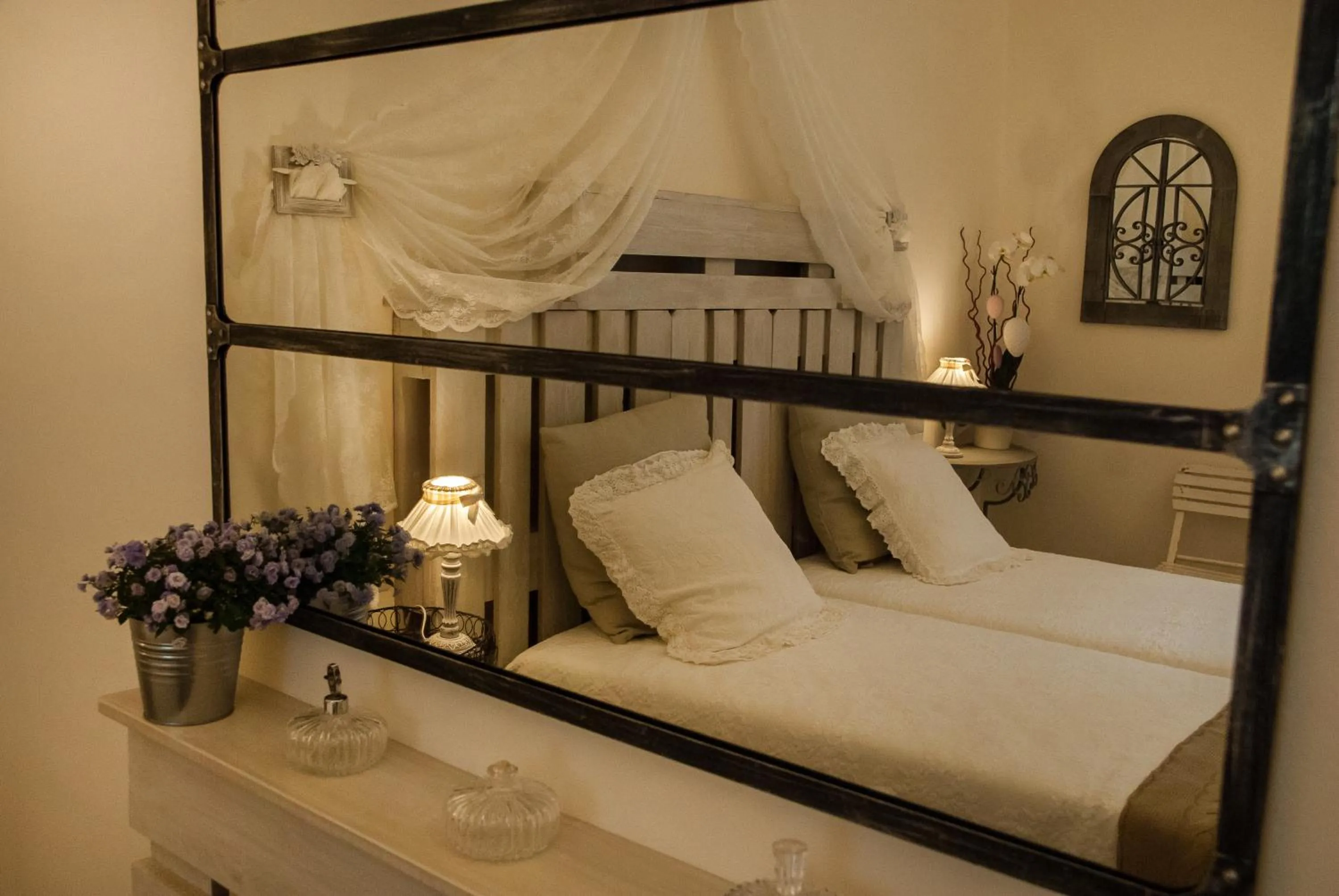 Photo of the whole room, Bed in BandBFirenze 8 Cittadella 8