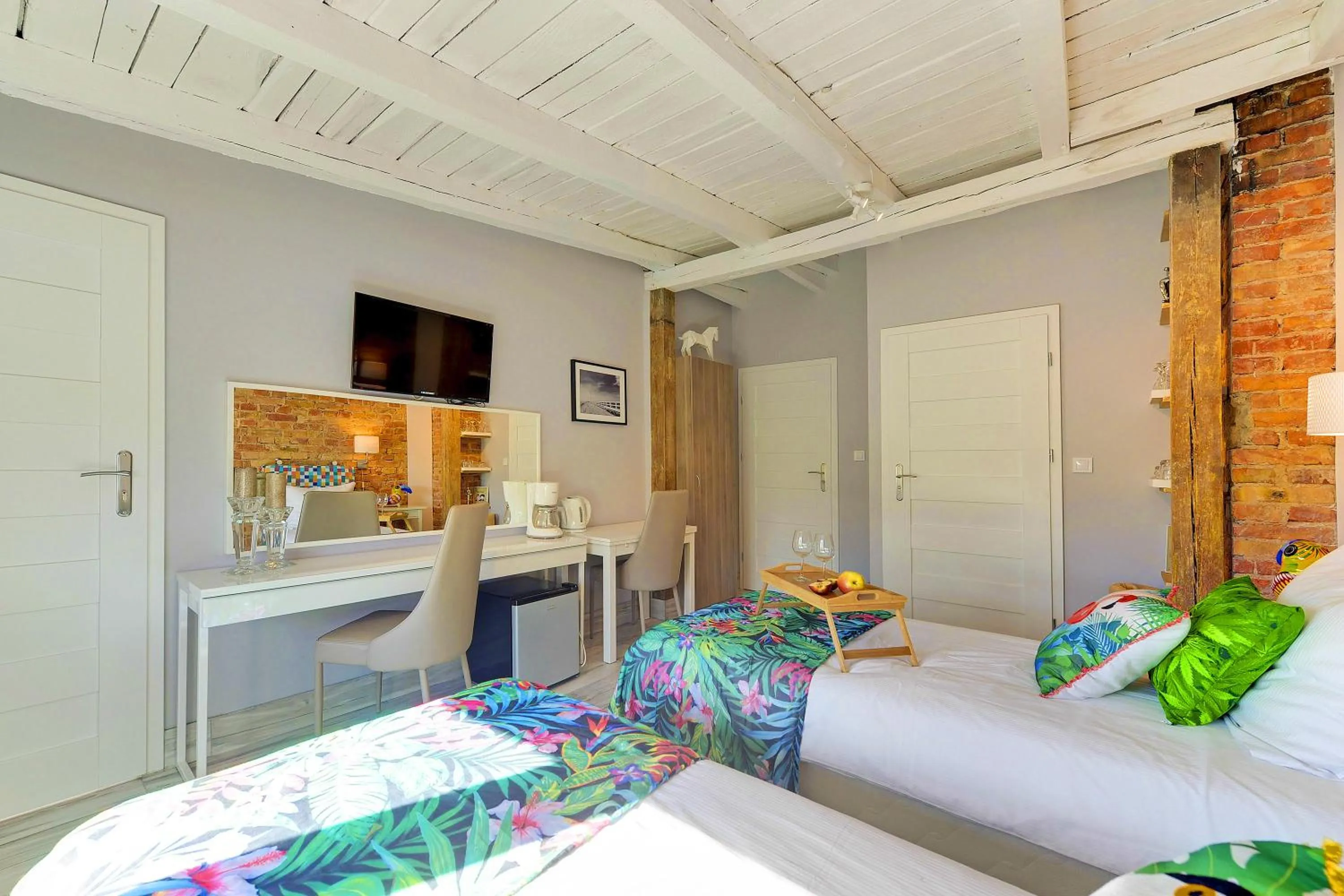 Other in Kamienica Gdynia hotelowe komfortowe łóżka, plaża Orłowo molo