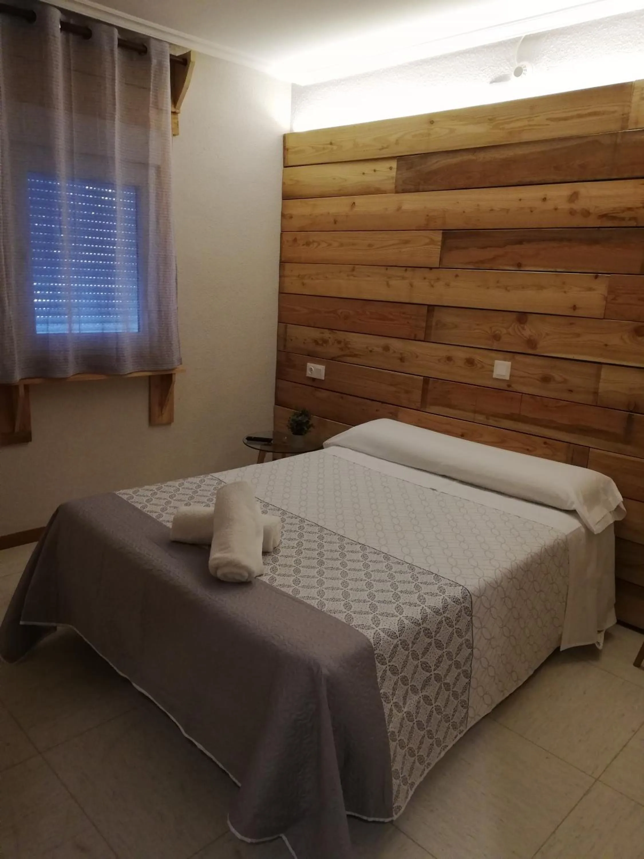 Bedroom, Bed in Hostal Ochoa