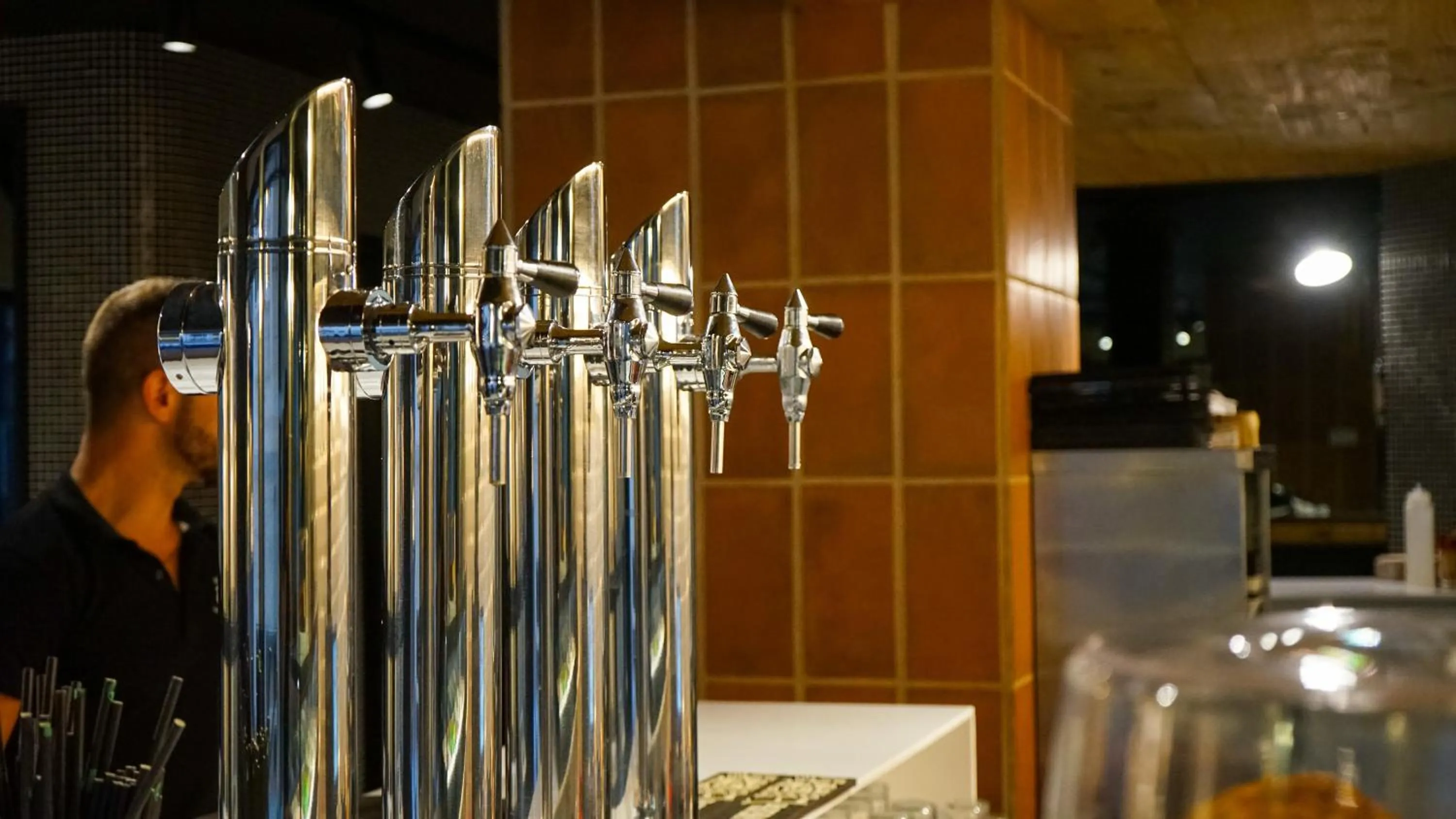 Property building in Hotel Alameda