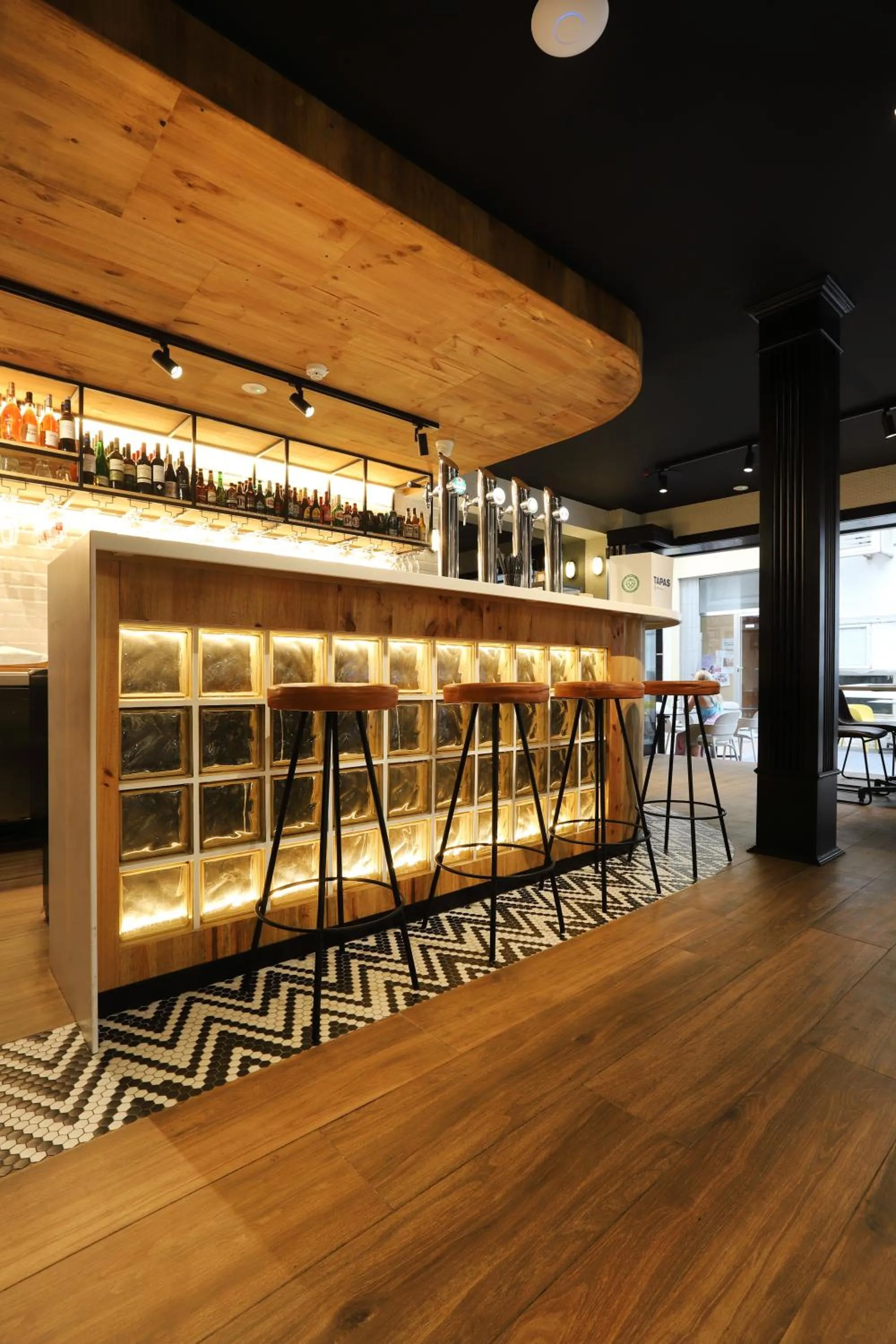 Property building in Hotel Alameda