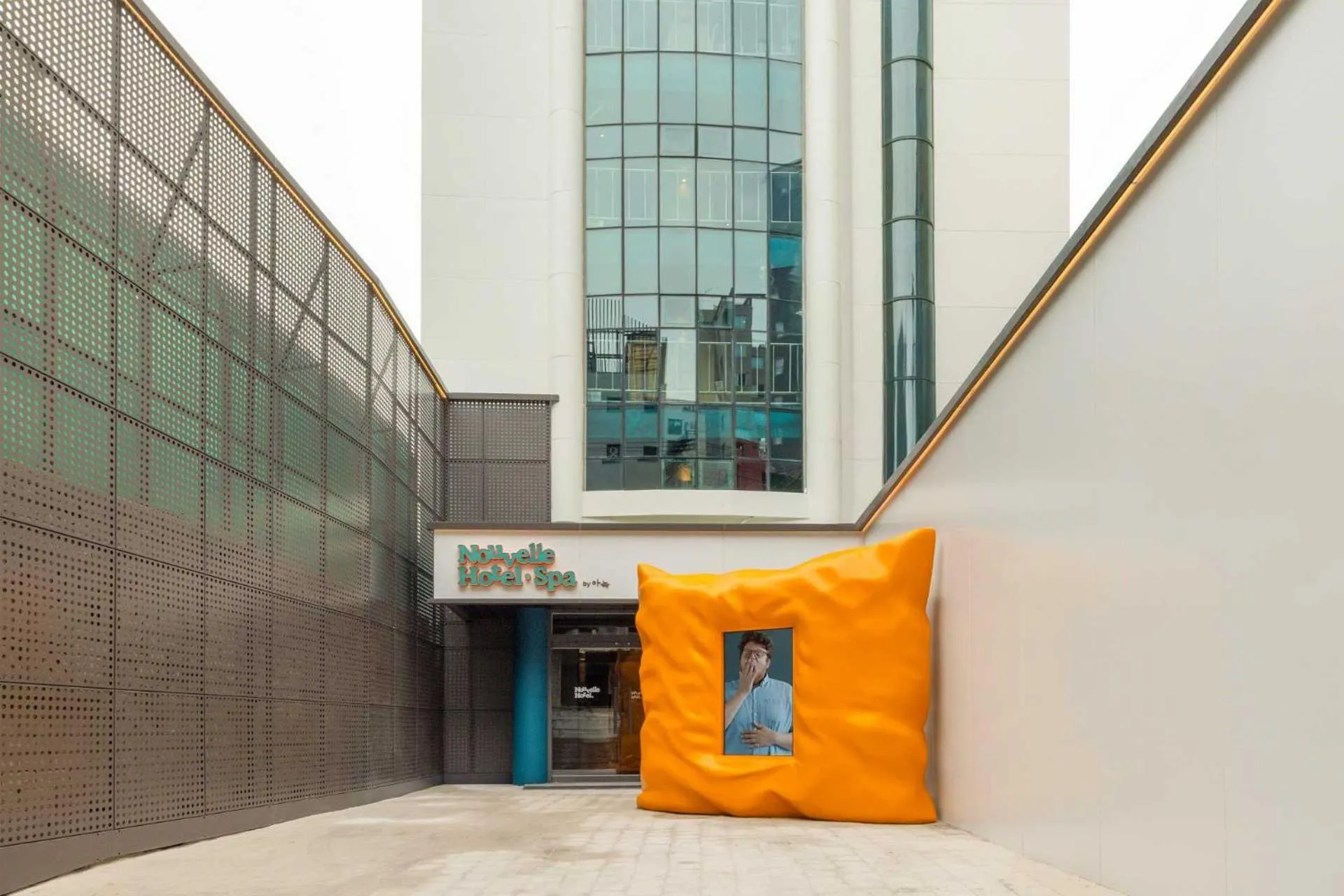 Property building in Nouvelle Hotel and Spa Jongno by Aank