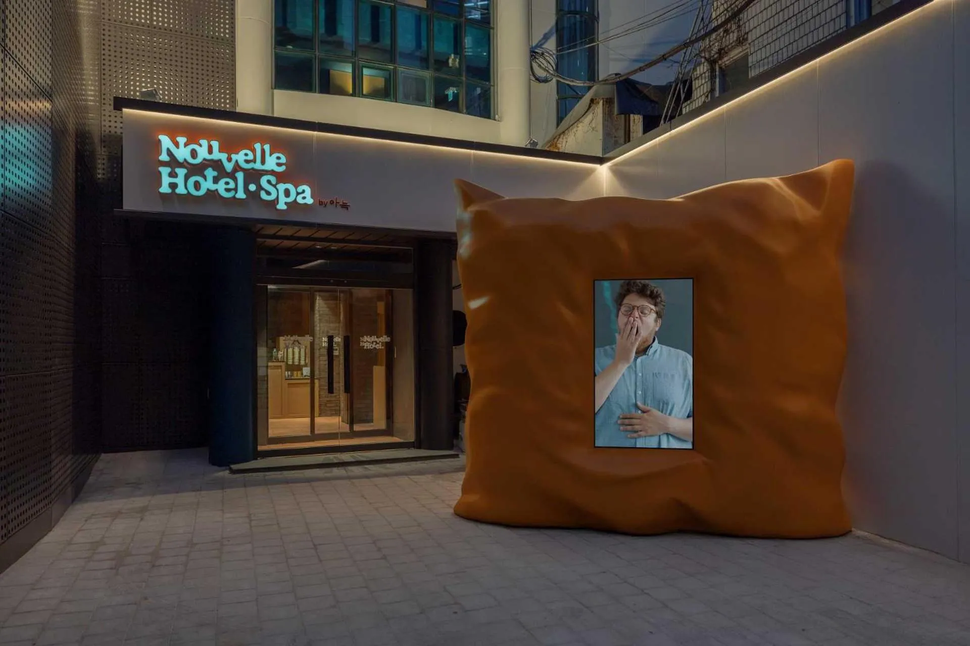 Property building in Nouvelle Hotel and Spa Jongno by Aank