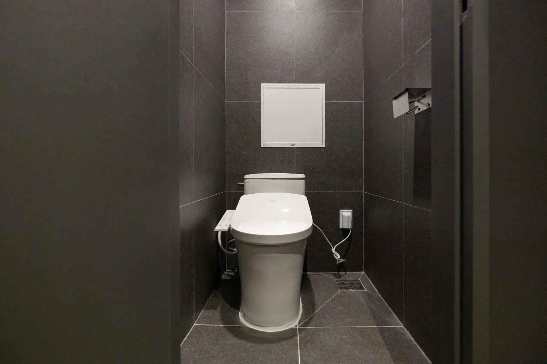 Toilet in Nouvelle Hotel and Spa Jongno by Aank