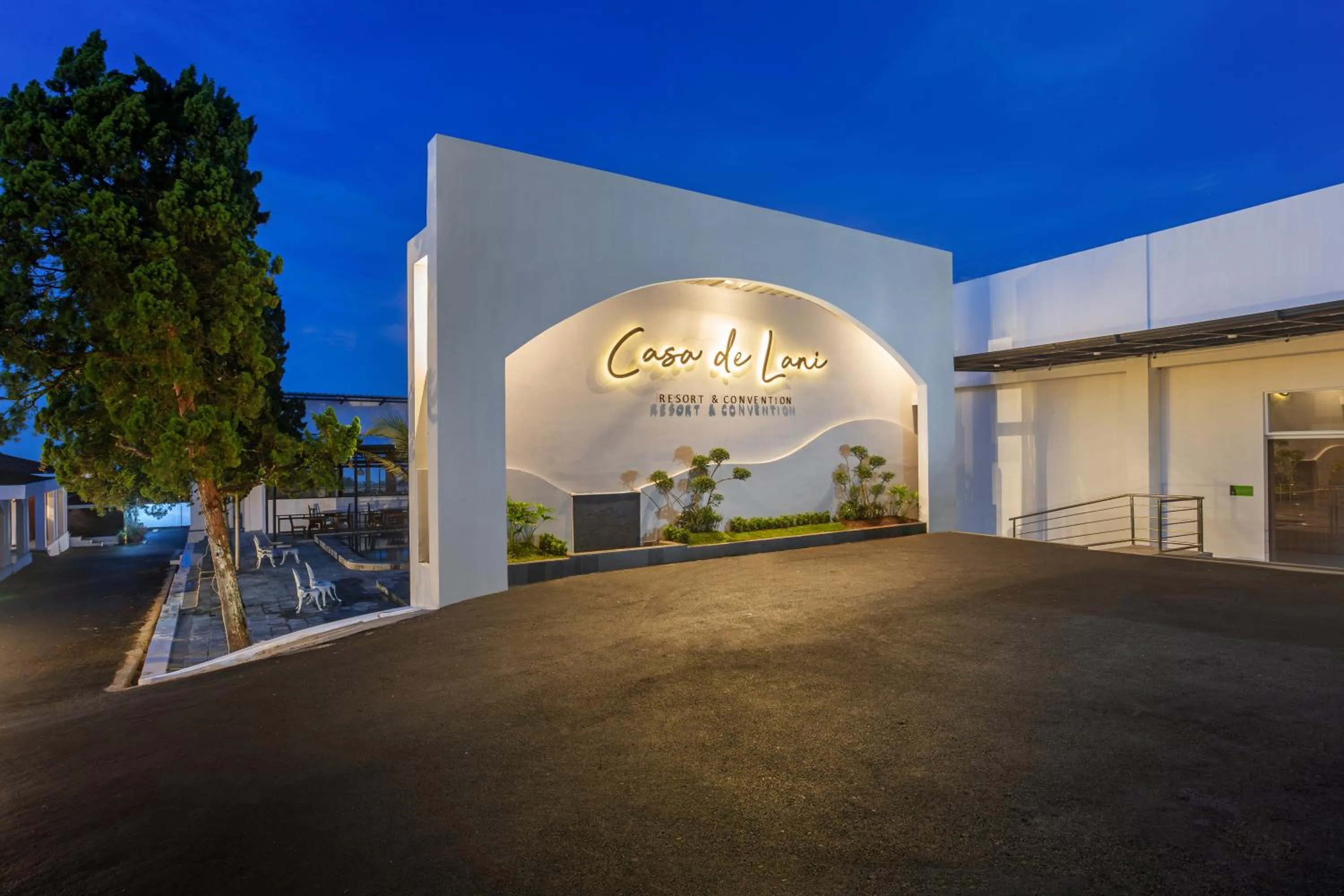 Casa de Lani Resort & Convention