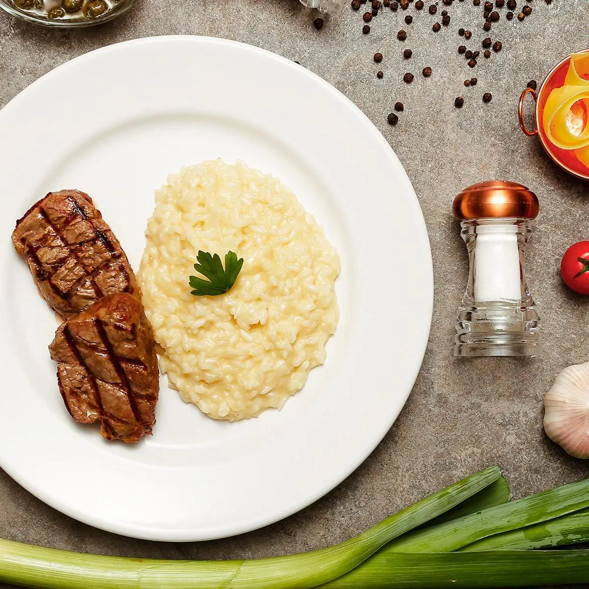 Restaurant/places to eat in Fratele Business Hotel