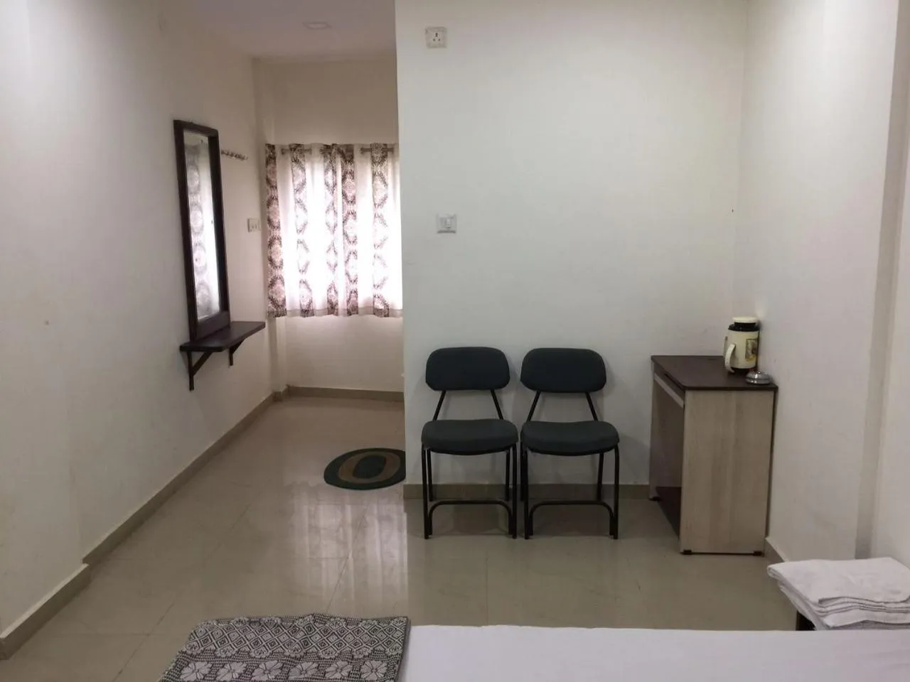 hair dresser in VRP Guest House