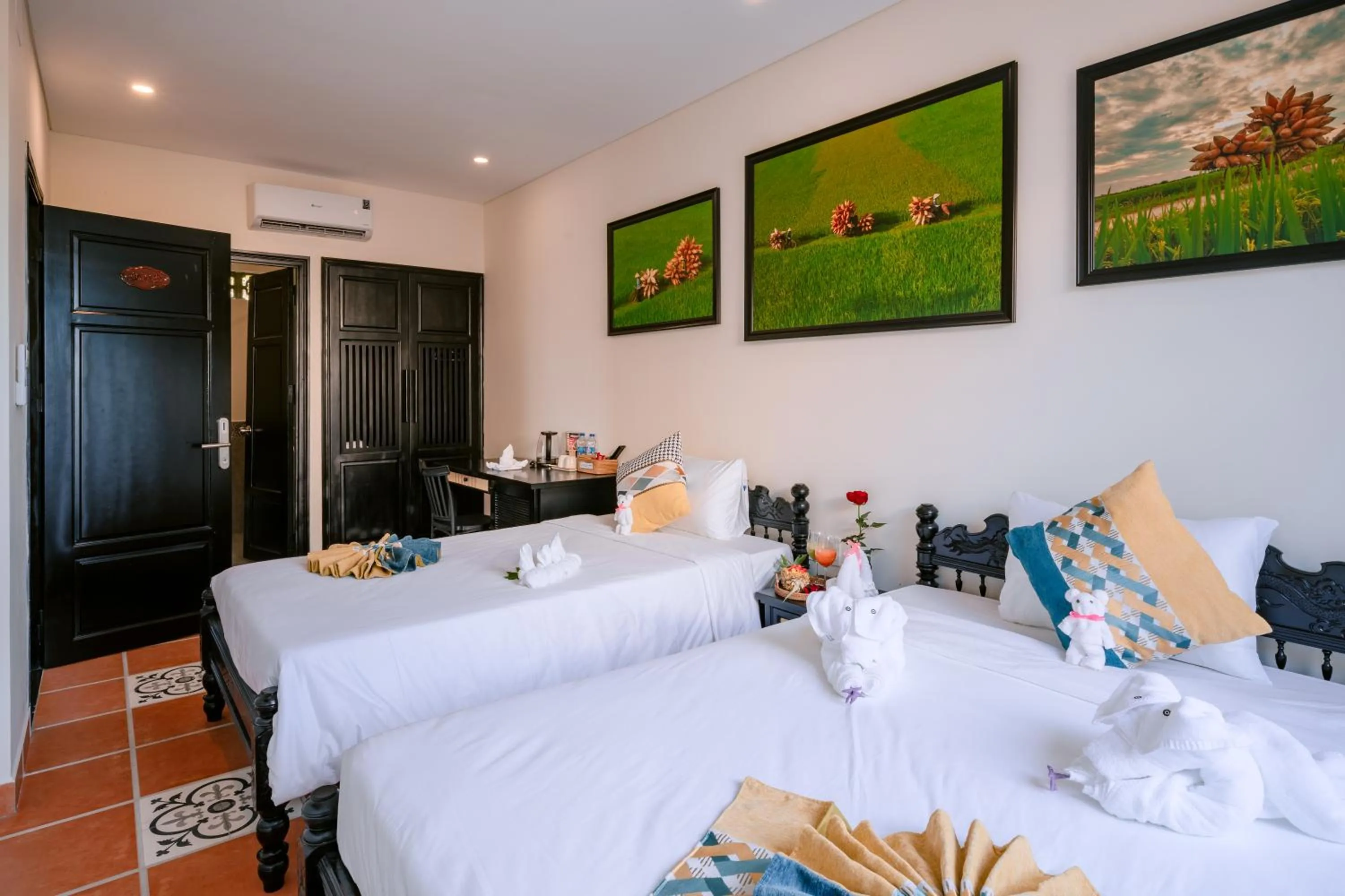 Bed in Du Yen Hoi An Villa