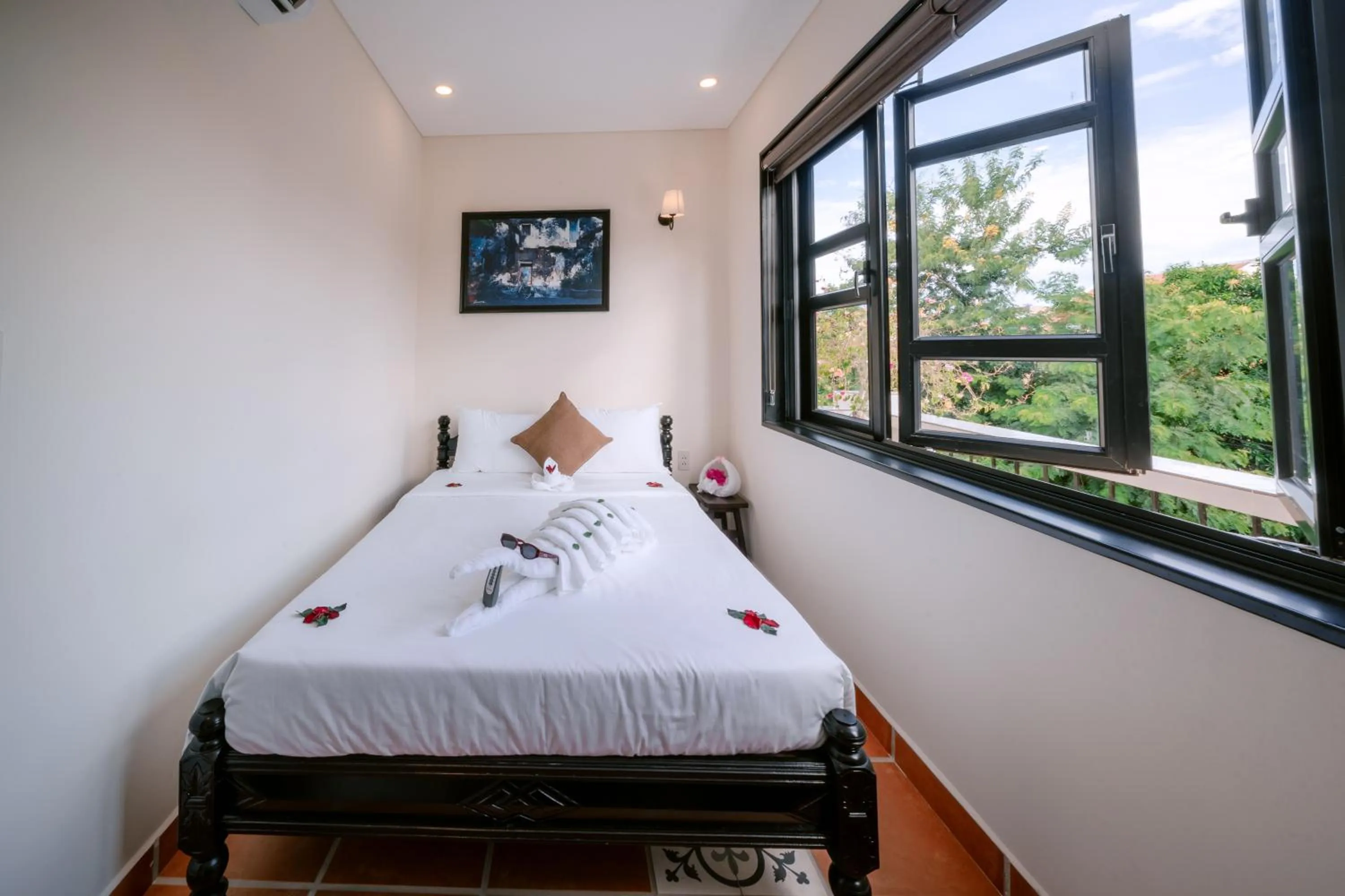 Bed in Du Yen Hoi An Villa