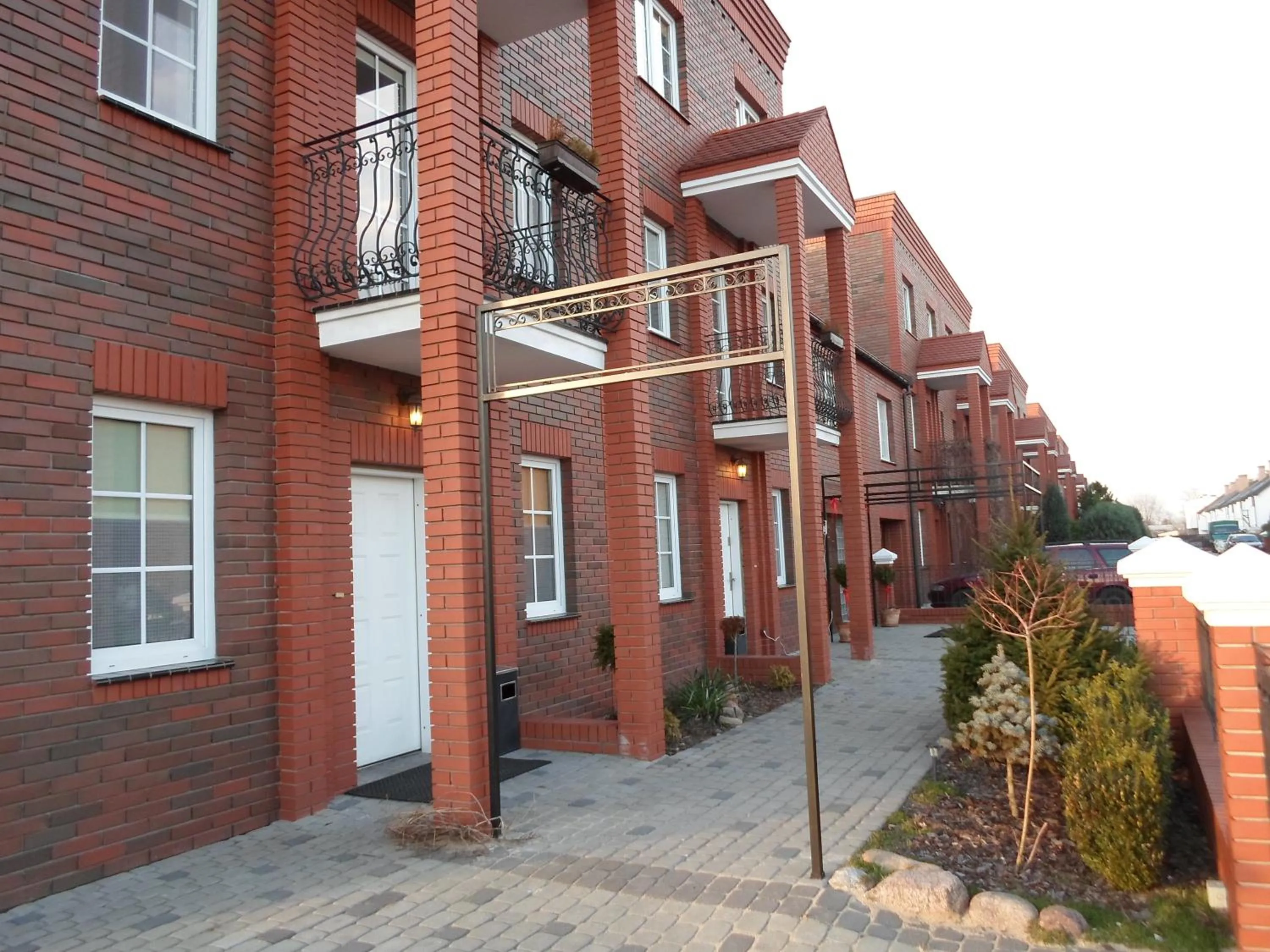 Facade/entrance in Villa Jeziorki 71