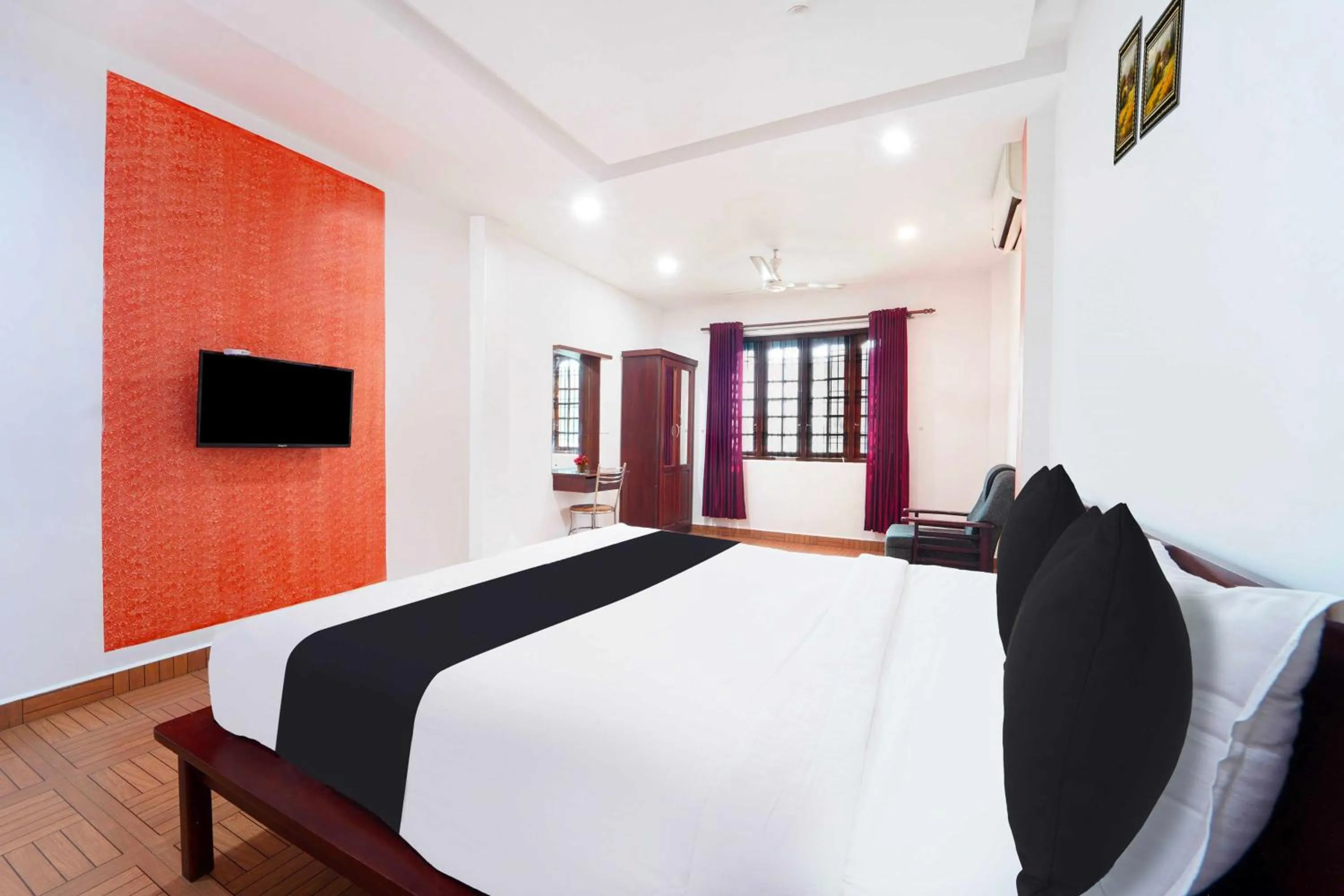 Bedroom in Hotel O Kaloor Metro Station