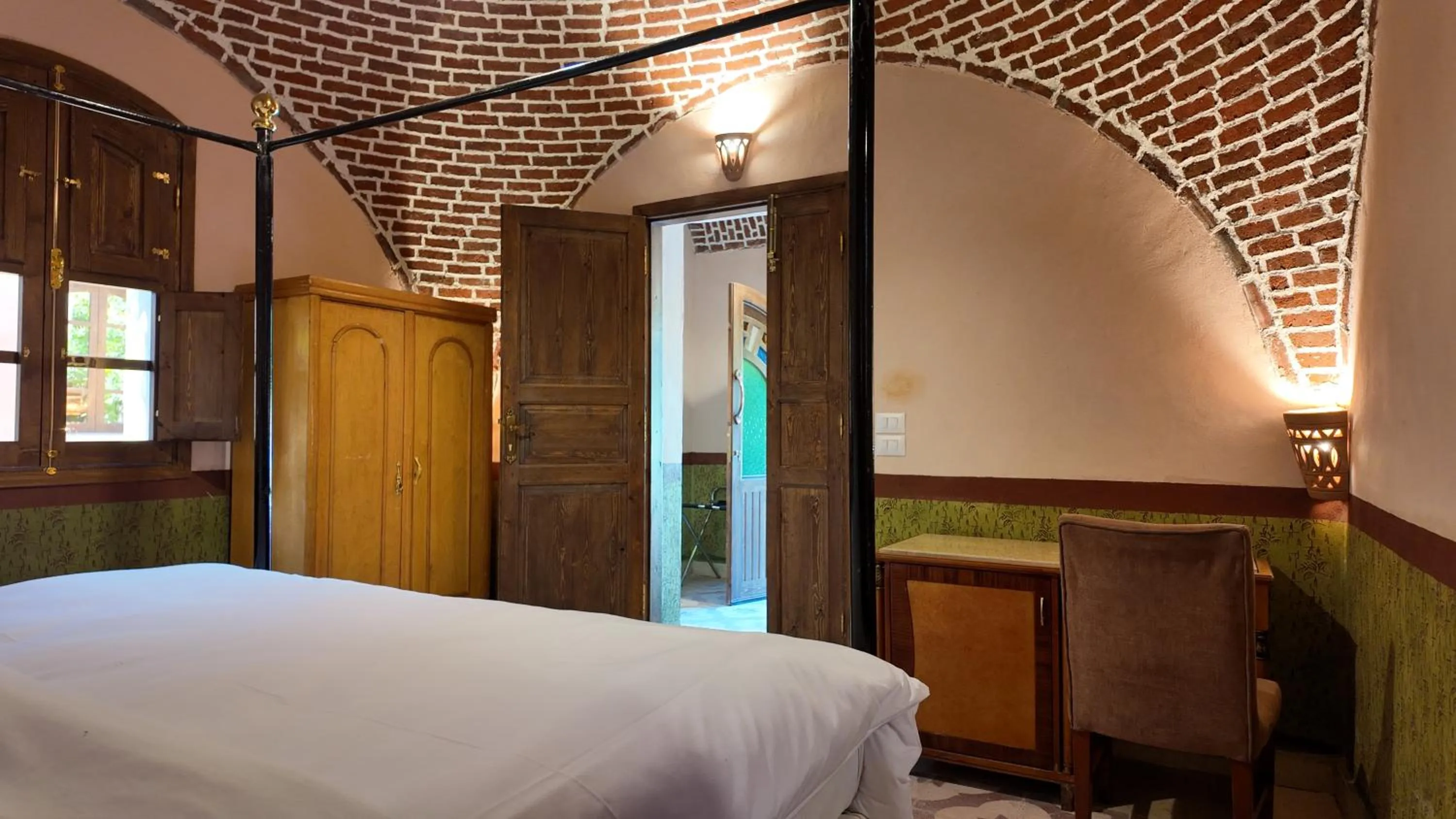 Bed in El Juneina Villas