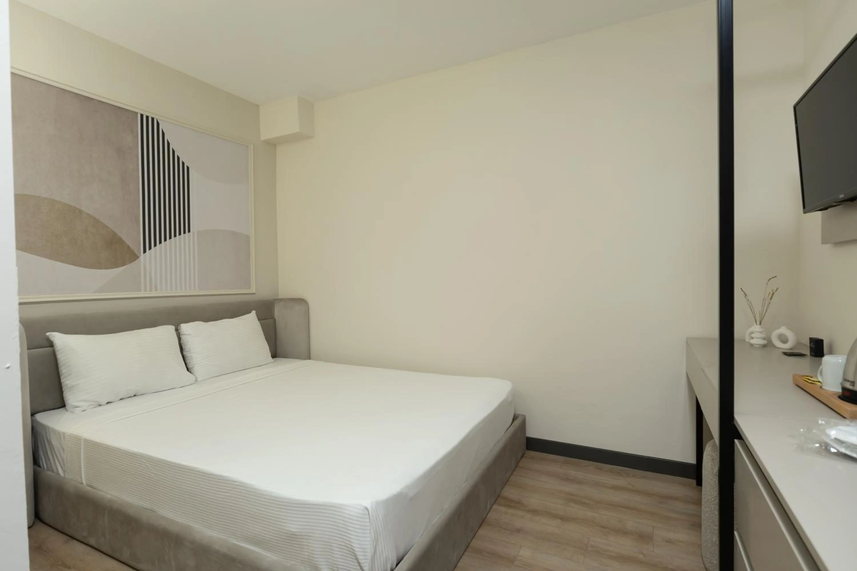 Bedroom, Bed in Fora Inn Lara