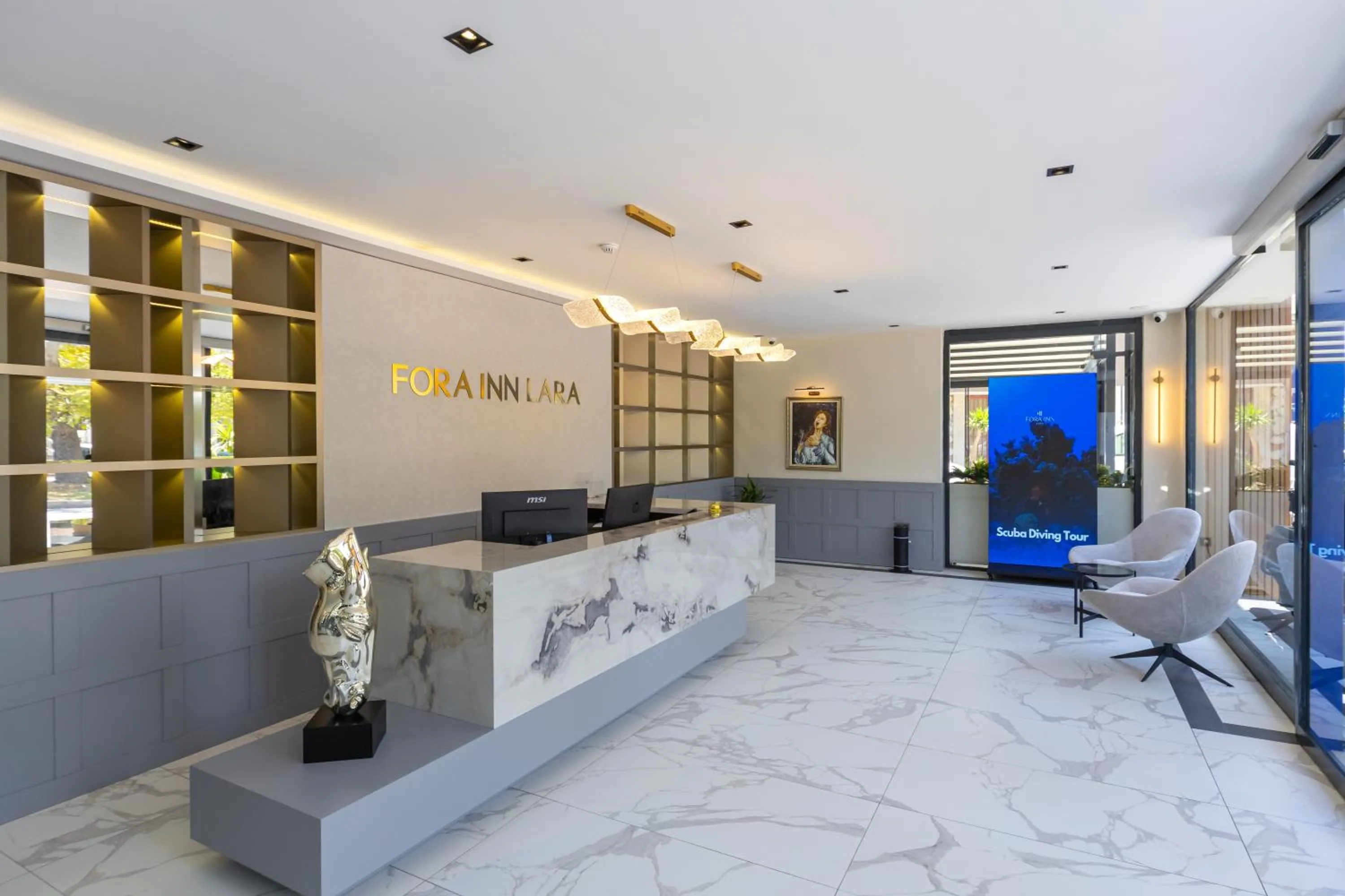 Lobby or reception in Fora Inn Lara